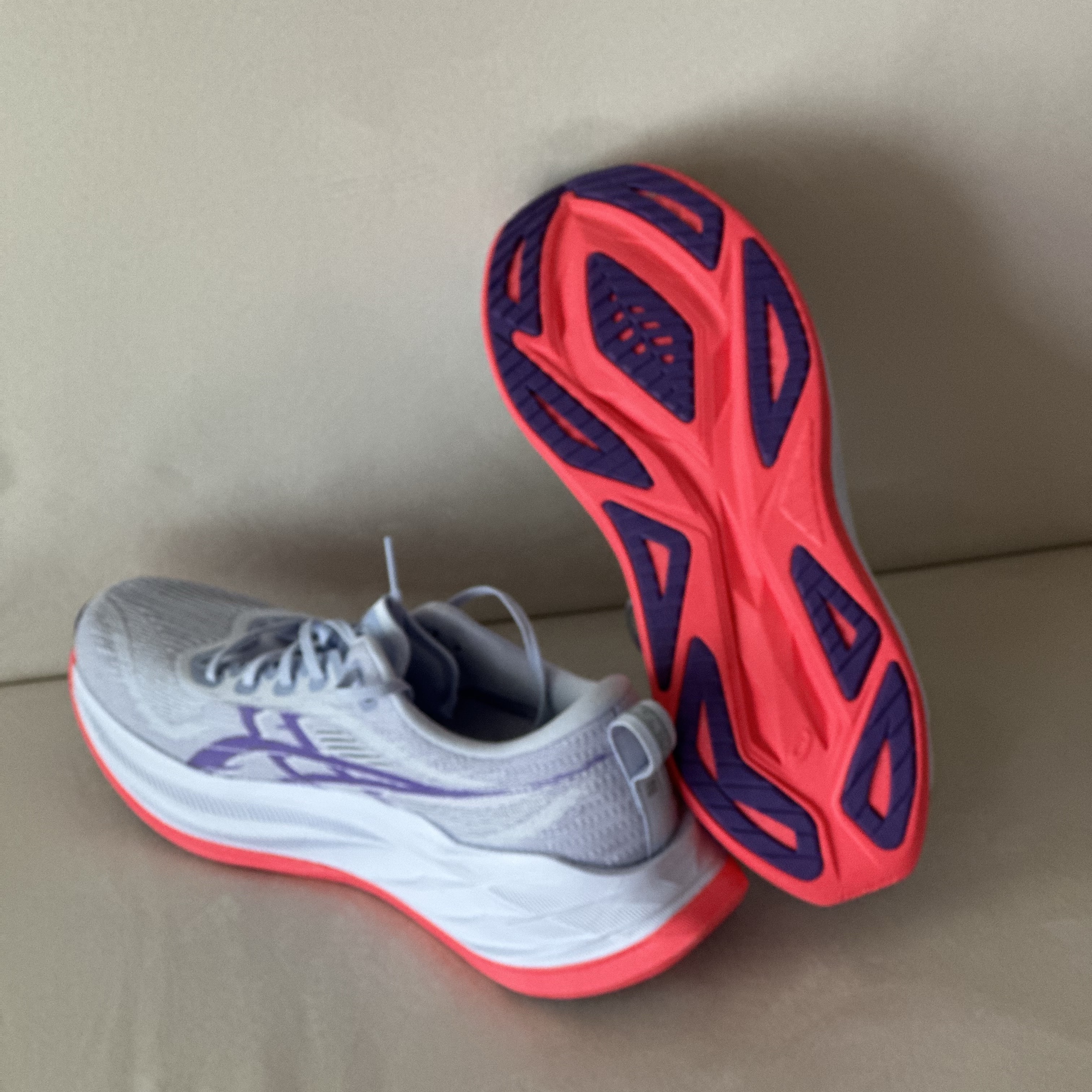 Asics Superblast 2 Blue Fade Edo Purple 착용 스타일 - 3