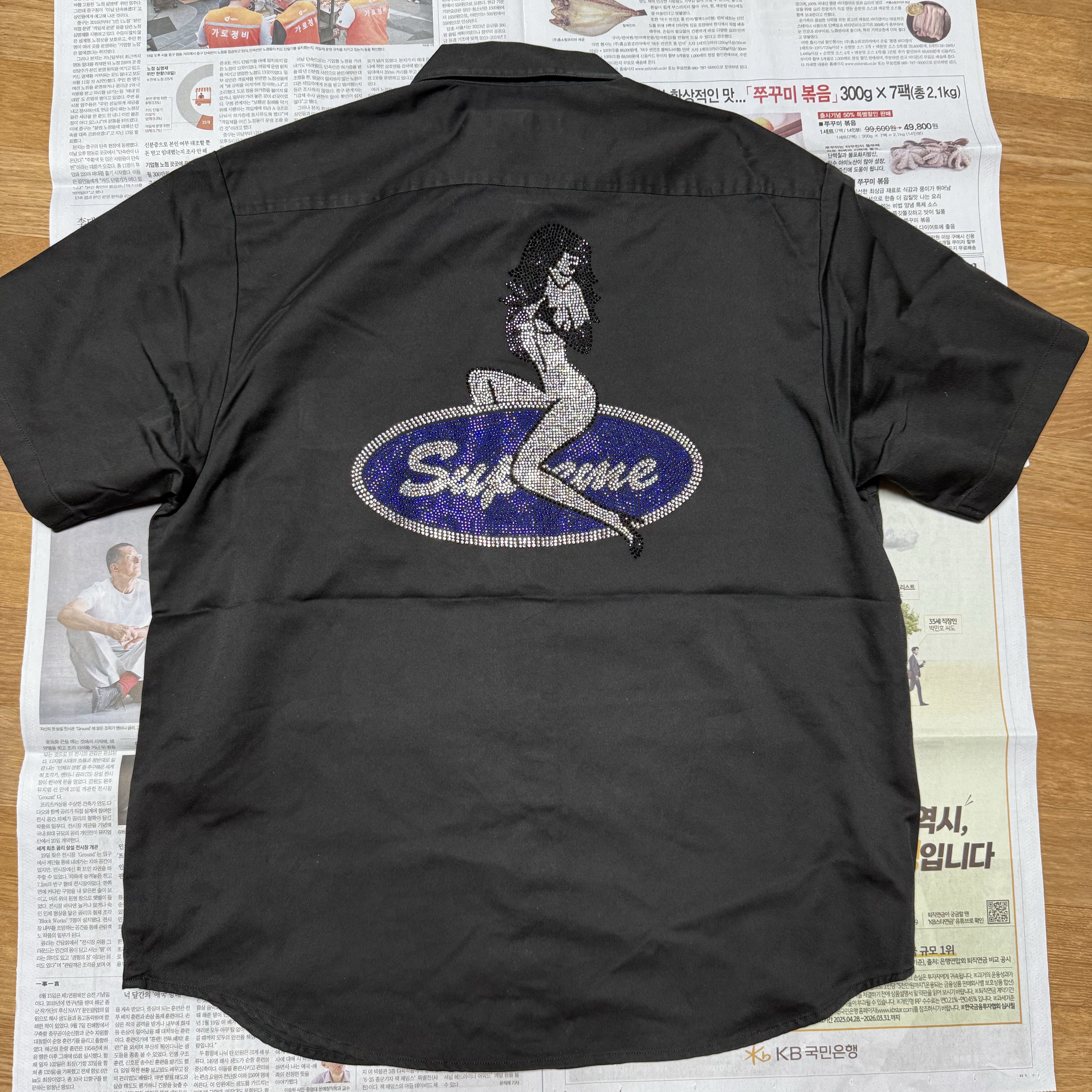 Supreme Rhinestone Pin Up S/S Work Shirt Black - 25SS 착용 스타일 - 9