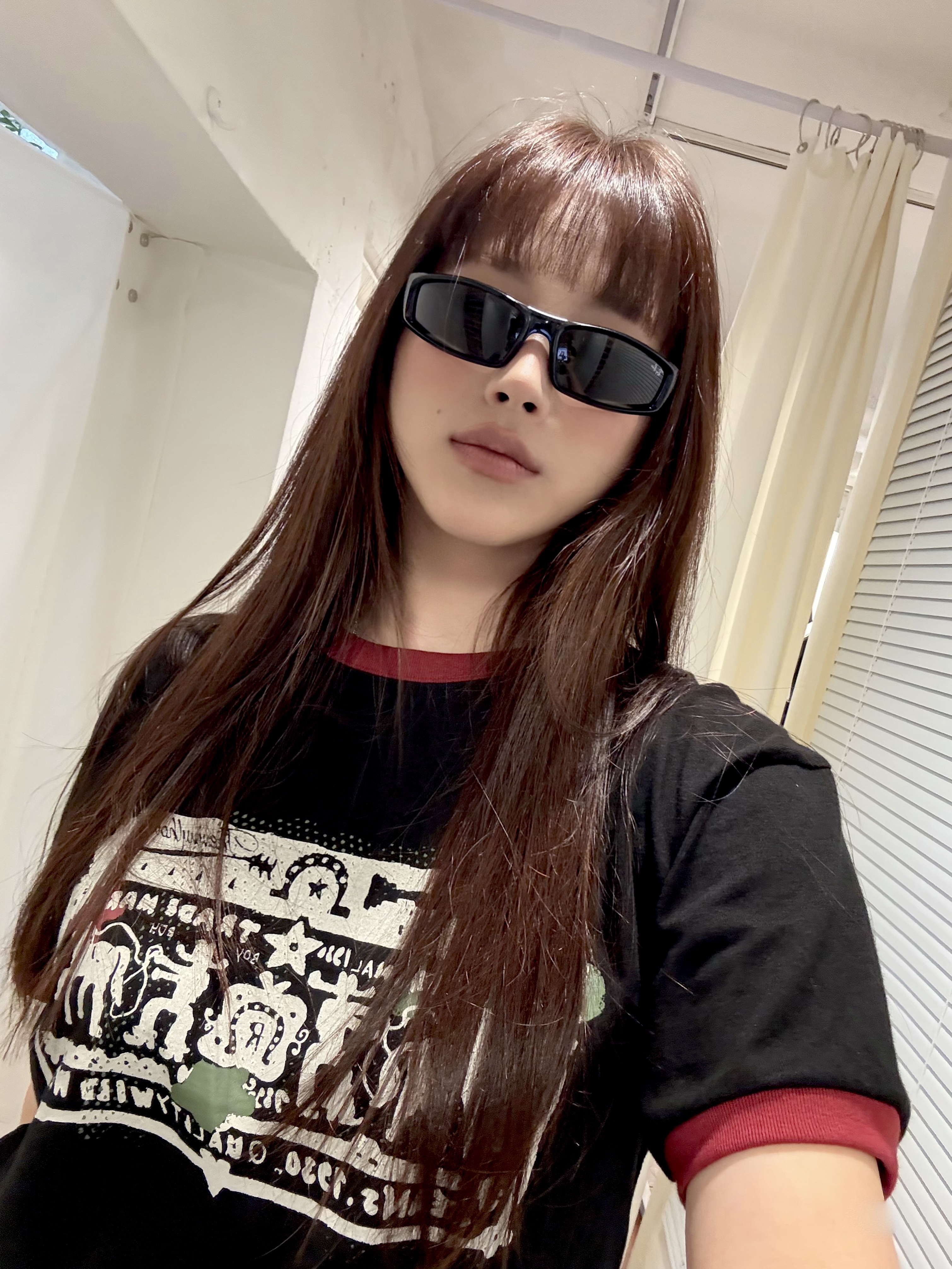 [KREAM 단독] Thevinylhouse Cowboy Pictogram Ringer Tee Black 착용 스타일 - 2