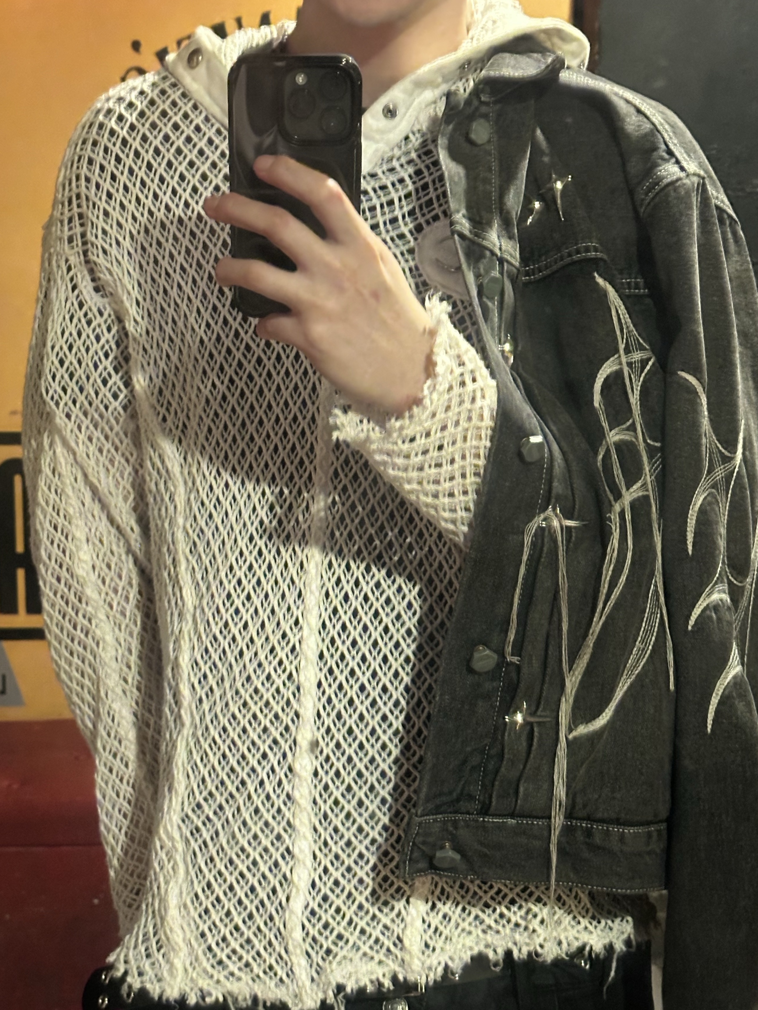 Thug Club Mithril Hoodie Sleeve White, Thug Club Tribal Tree Denim Jacket Black 착용 스타일