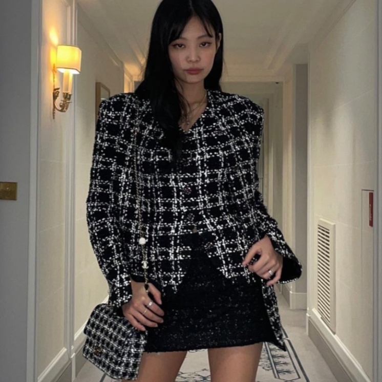 (W) Zara Sequin Textured Jacket Black White, Chanel CC Logo Sequin Jacket 착용 스타일