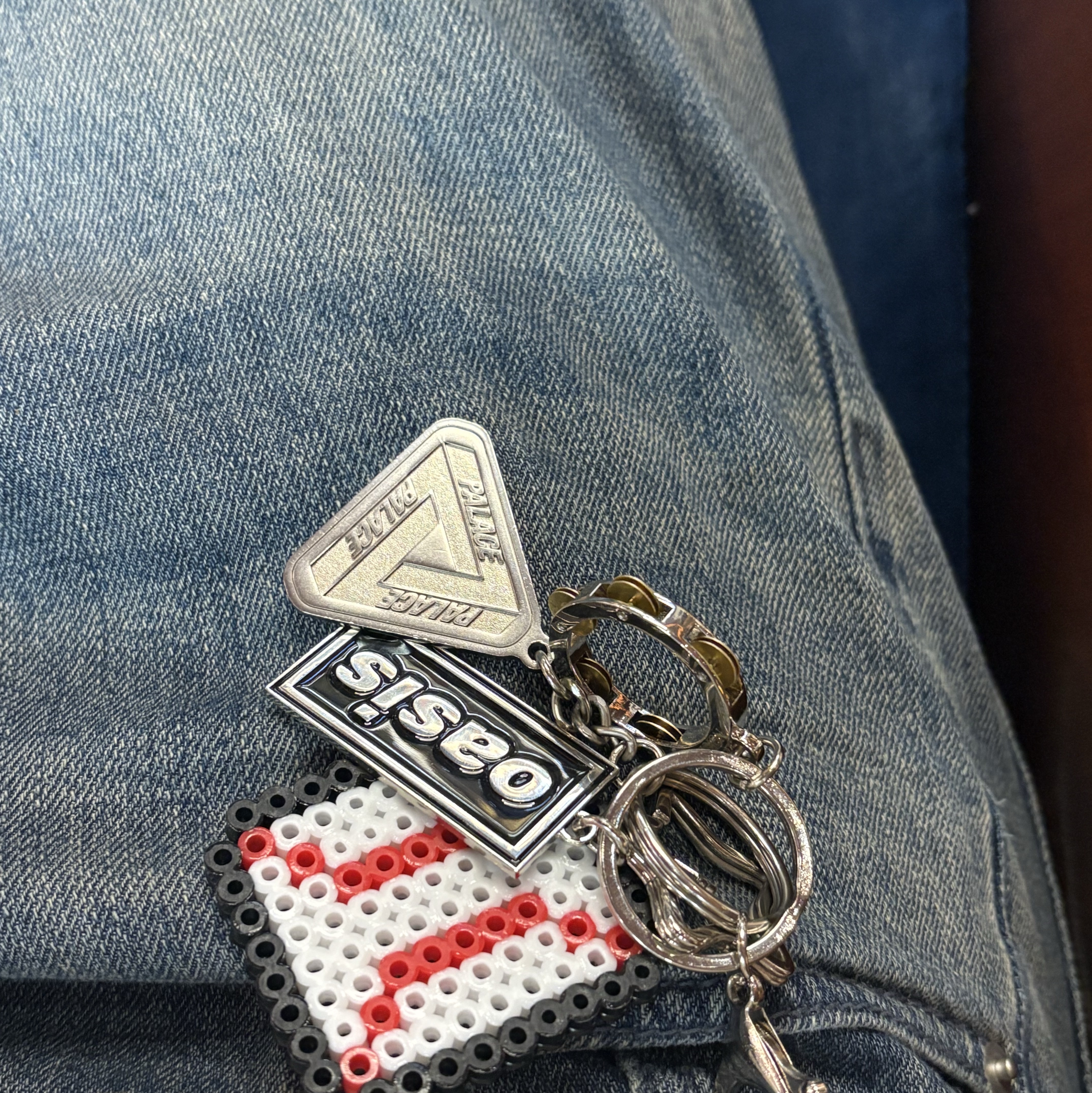 Noice x Oasis Tambourin Keyring Silver, Palace Tri-Ferg Metal Keyring Silver - 20SS 착용 스타일 - 1