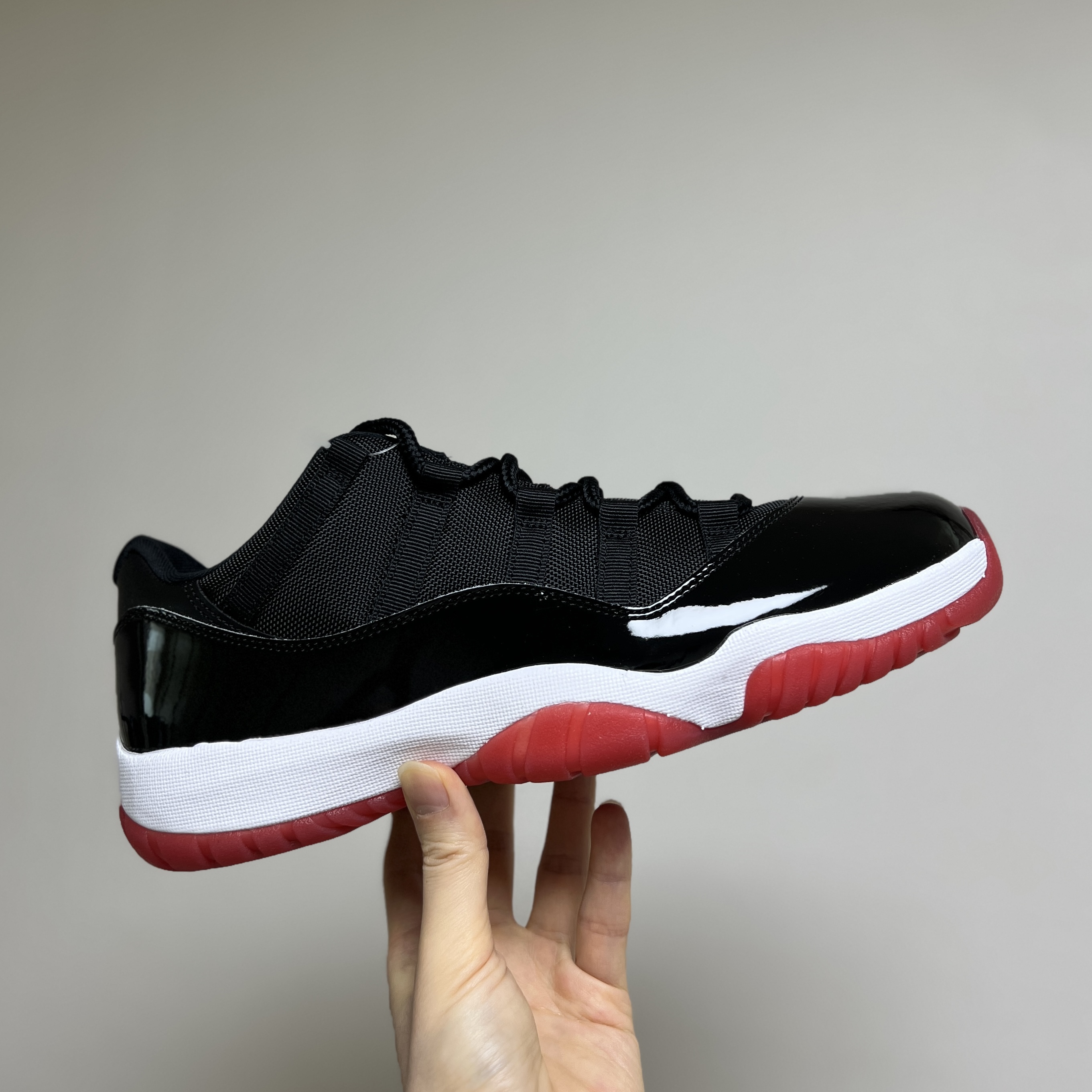 Jordan 11 Retro Low Bred 2025 착용 스타일
