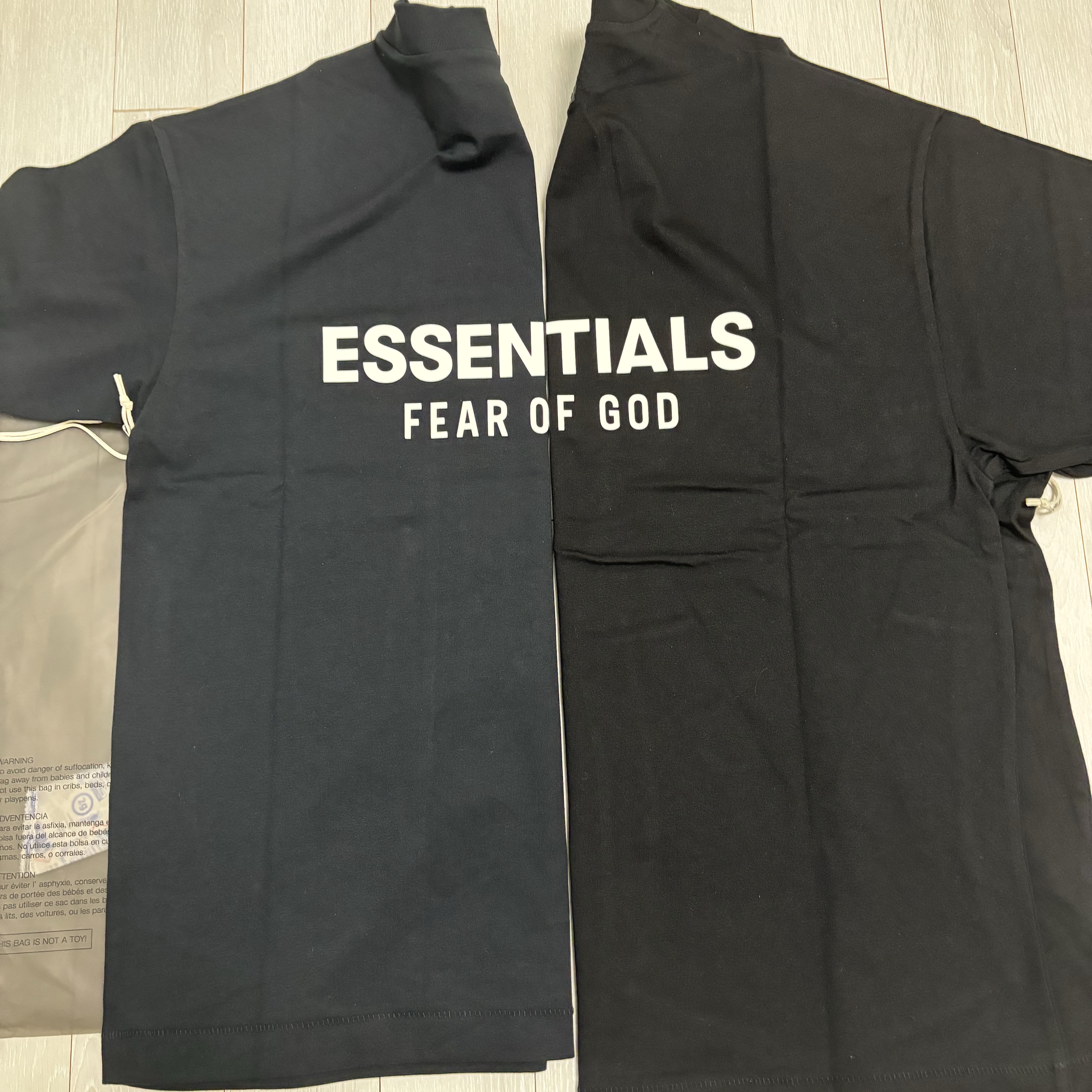 Essentials Jersey Crewneck T-Shirt Black - 24FW, Essentials Classic Short Sleeve T-Shirt Jet Black - 25SS 착용 스타일