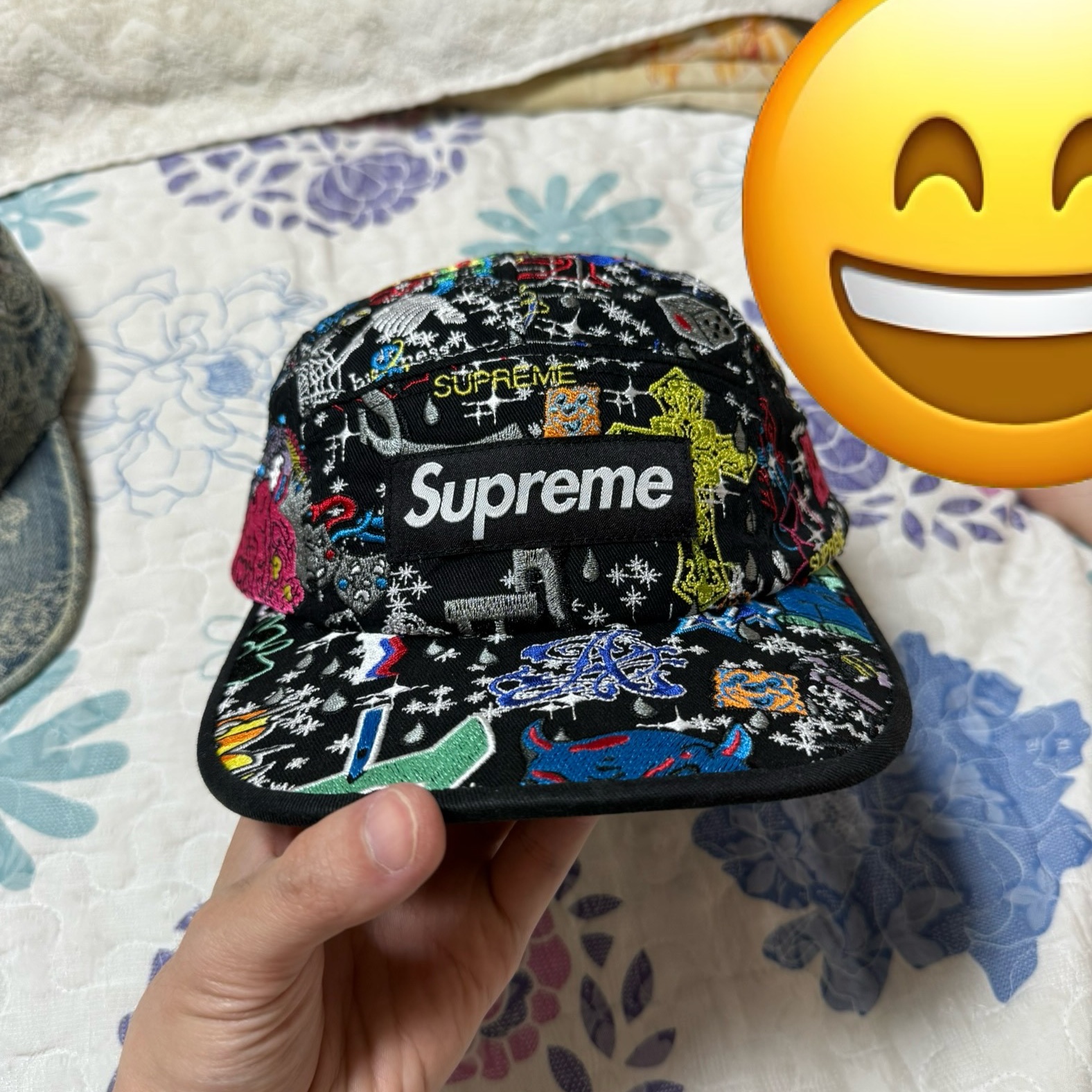 Supreme AOI Embroidered Camp Cap Black - 25SS, Supreme Bandana Jacquard Denim Camp Cap Blue - 25SS 착용 스타일 - 2