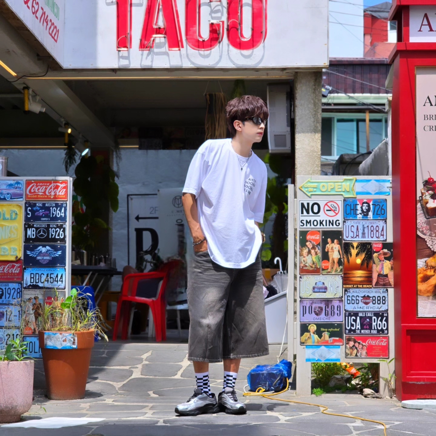Anti Social Social Club Mind Games S/S Tee White, Samsung Galaxy Watch6 44mm LTE Silver (Korean Ver.) 착용 스타일 - 4