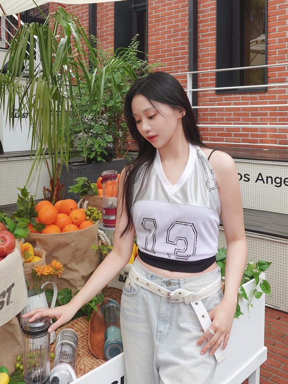 GRAILZ 13 Halter Sleeveless Silver 착용 스타일 - 2