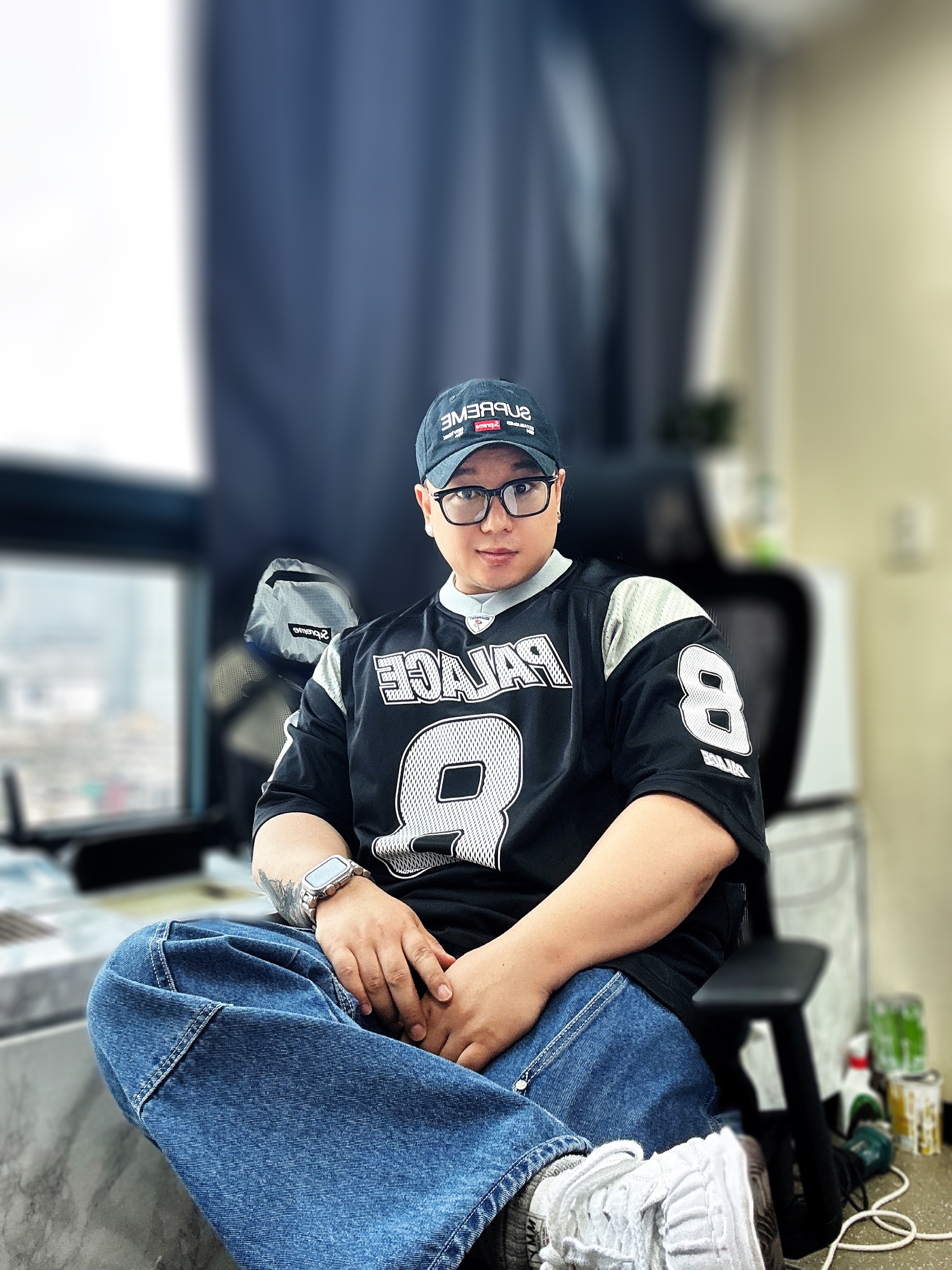 Supreme Est. 1994 6-Panel Black - 21FW, Palace Mesh Team Jersey Black - 24SS 착용 스타일