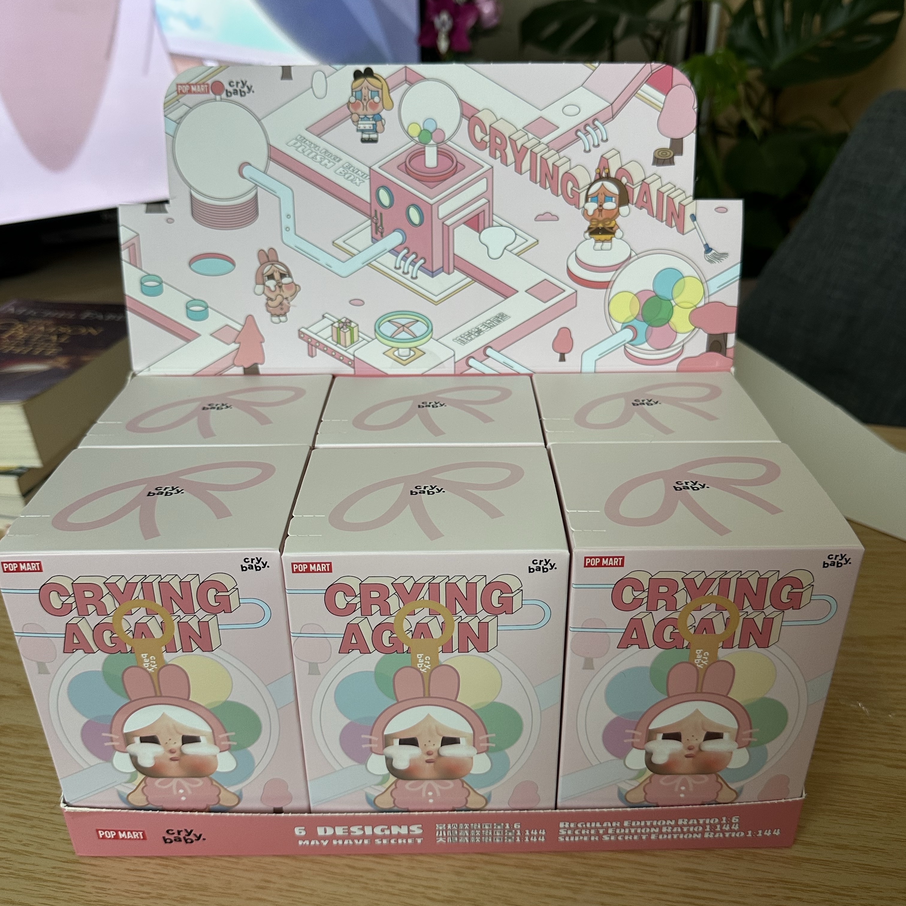 Pop Mart Crybaby Crying Again Series Plush Keyring Sealed Case (6 Blind Boxes) 착용 스타일 - 2