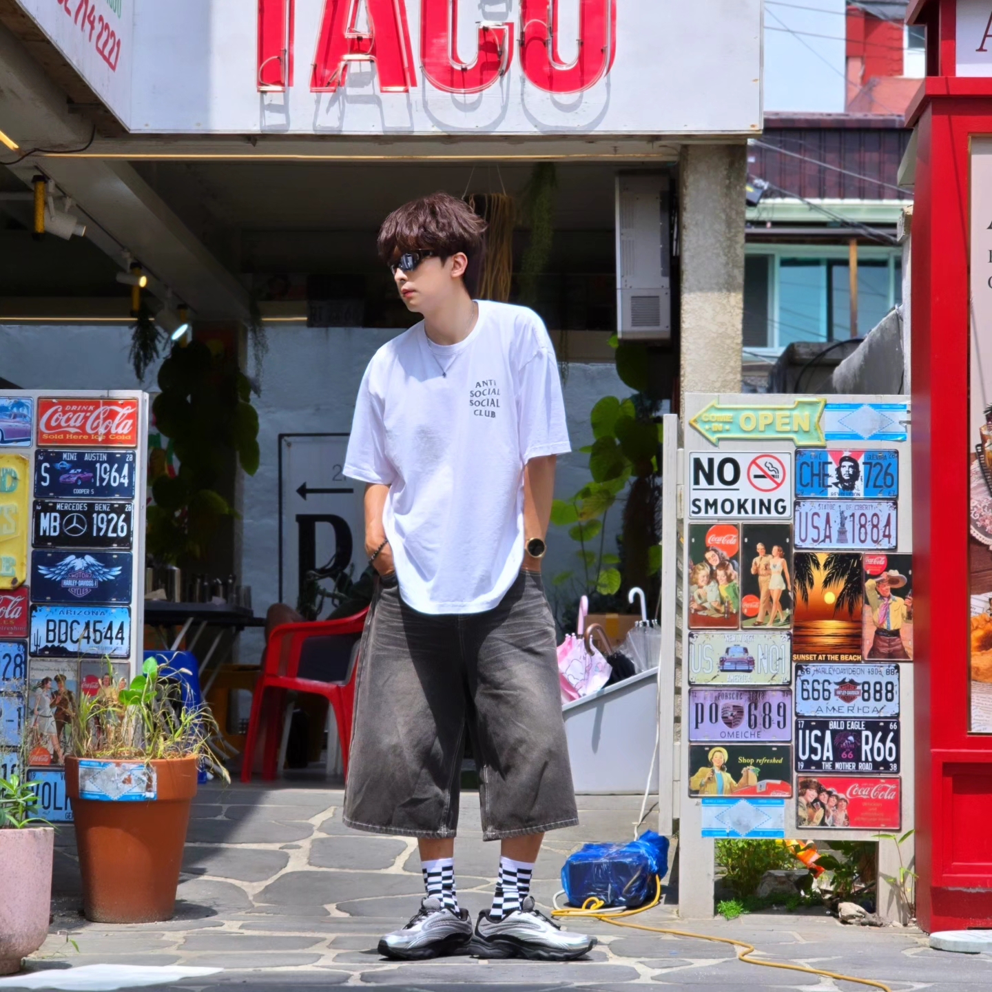 Anti Social Social Club Mind Games S/S Tee White, Samsung Galaxy Watch6 44mm LTE Silver (Korean Ver.) 착용 스타일 - 3