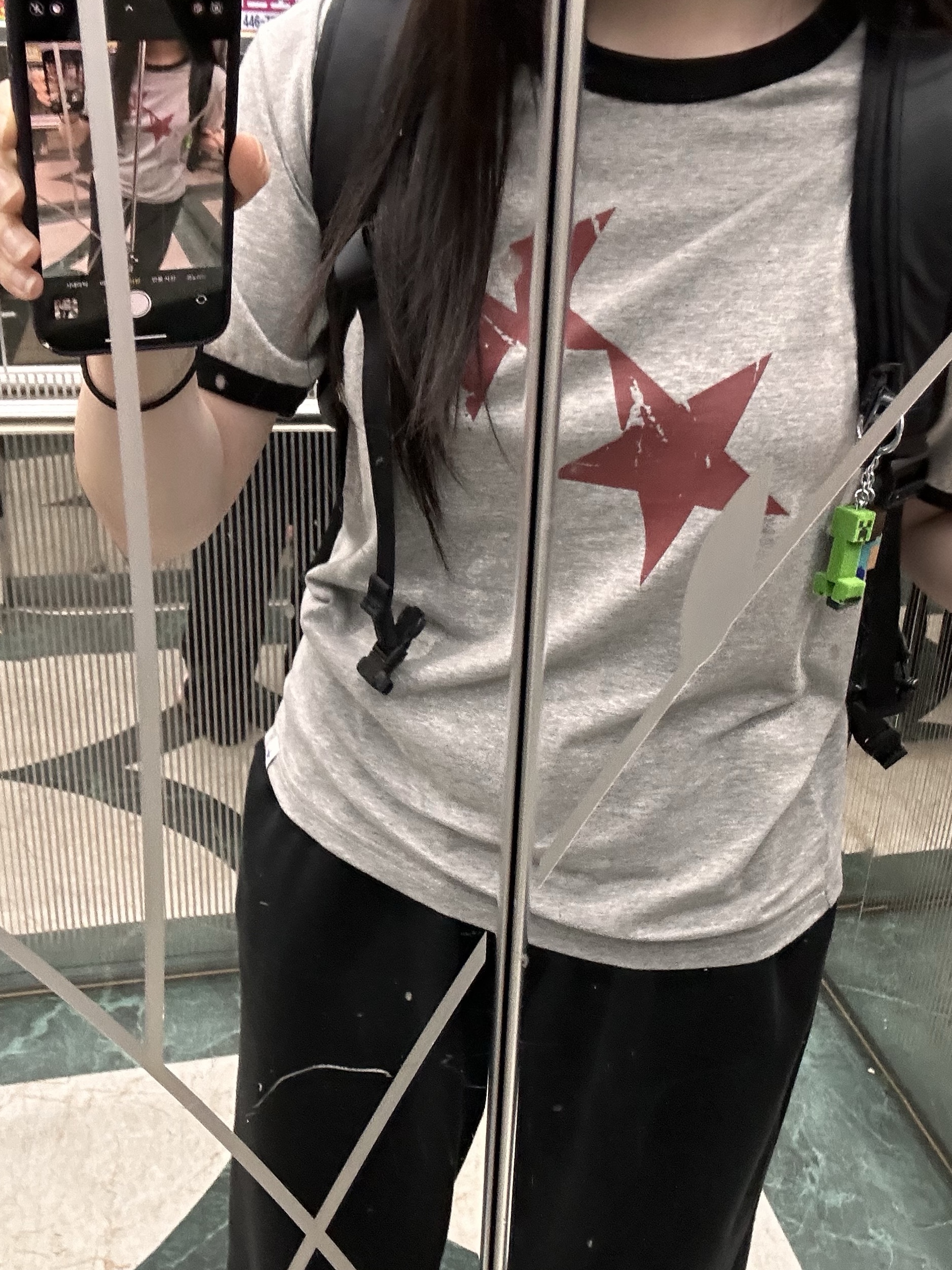 CAVISH Twin Star Ringer SS Tee Grey, Casio LTP-V007L-7B1 착용 스타일 - 2