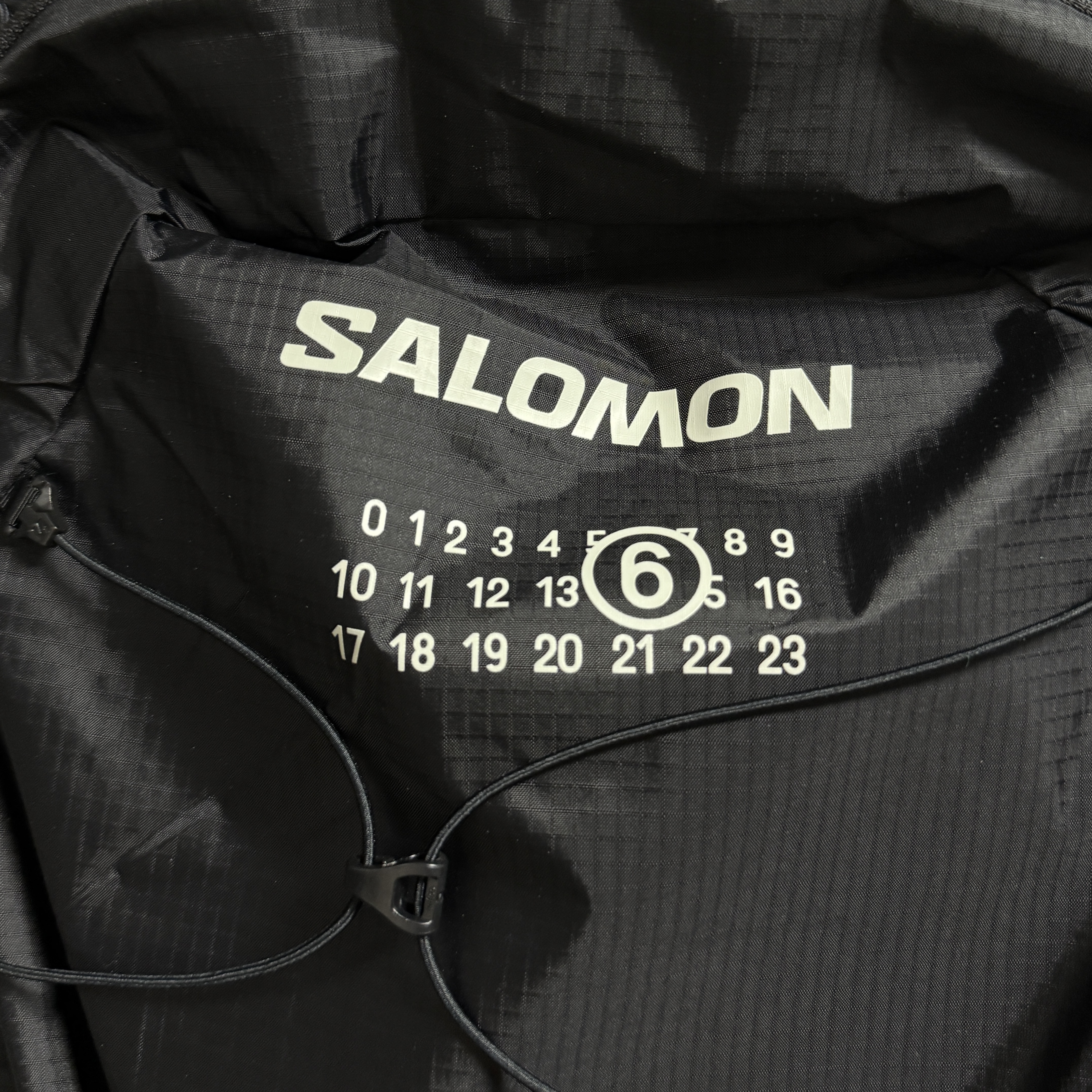 Salomon x MM6 Maison Margiela XT-15 Black, Maison Mihara Yasuhiro Peterson OG Sole Canvas Low Sneakers Black 착용 스타일 - 1