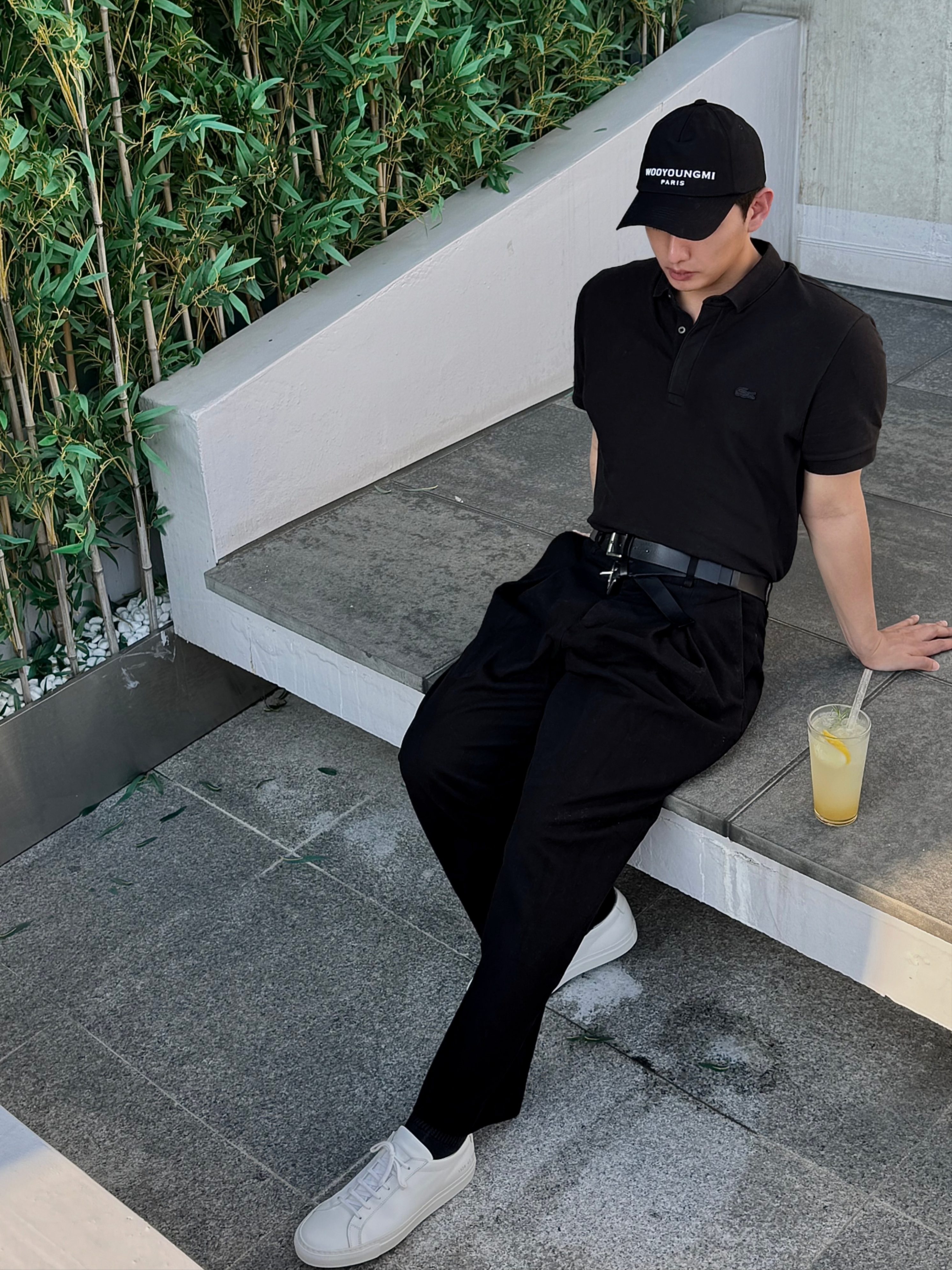 Common Projects Original Achilles Low White, Lacoste Smart Stretch Cotton Paris Polo Shirt Black 착용 스타일