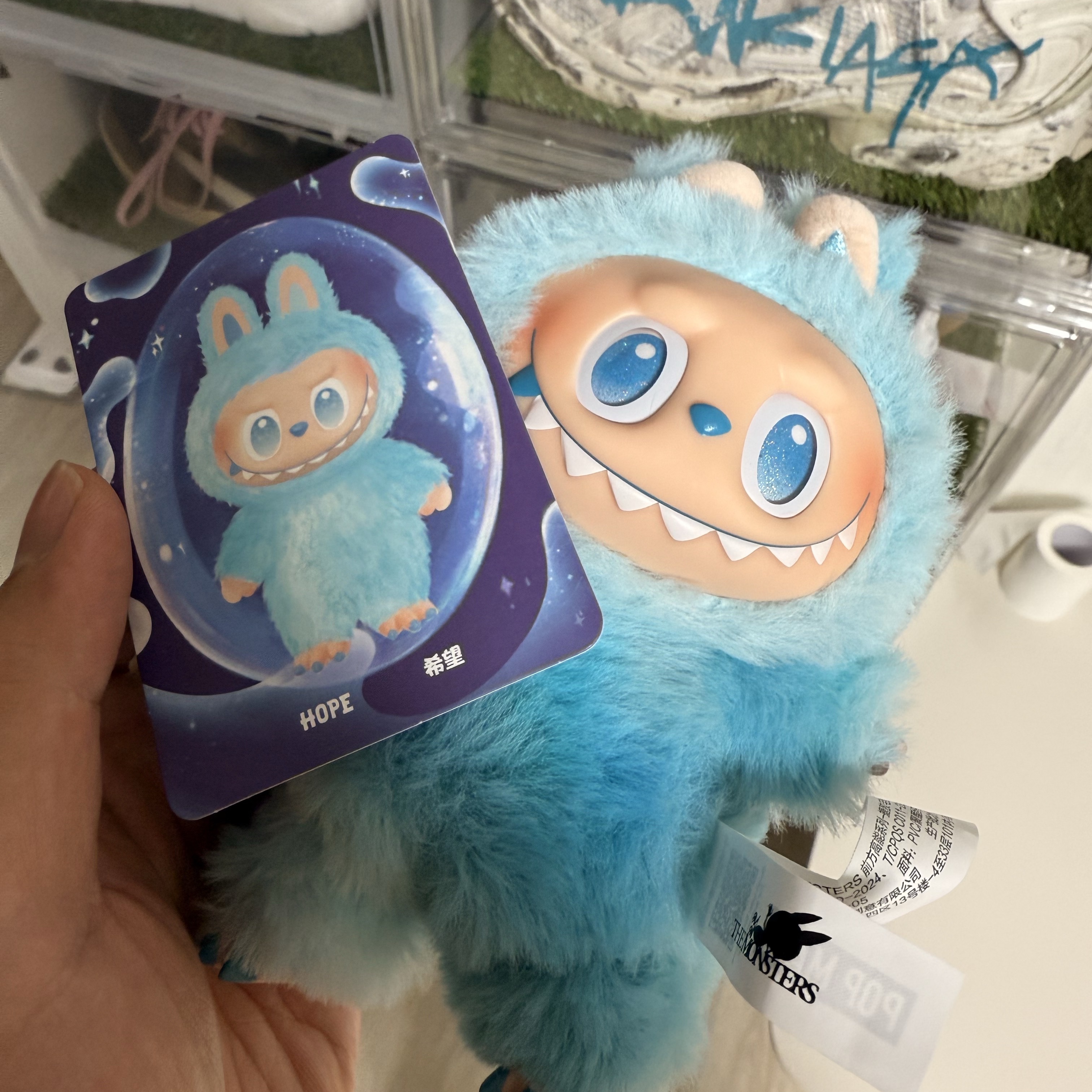 Pop Mart Labubu The Monsters Highlight Series Hope Keyring (Opened Case) 착용 스타일