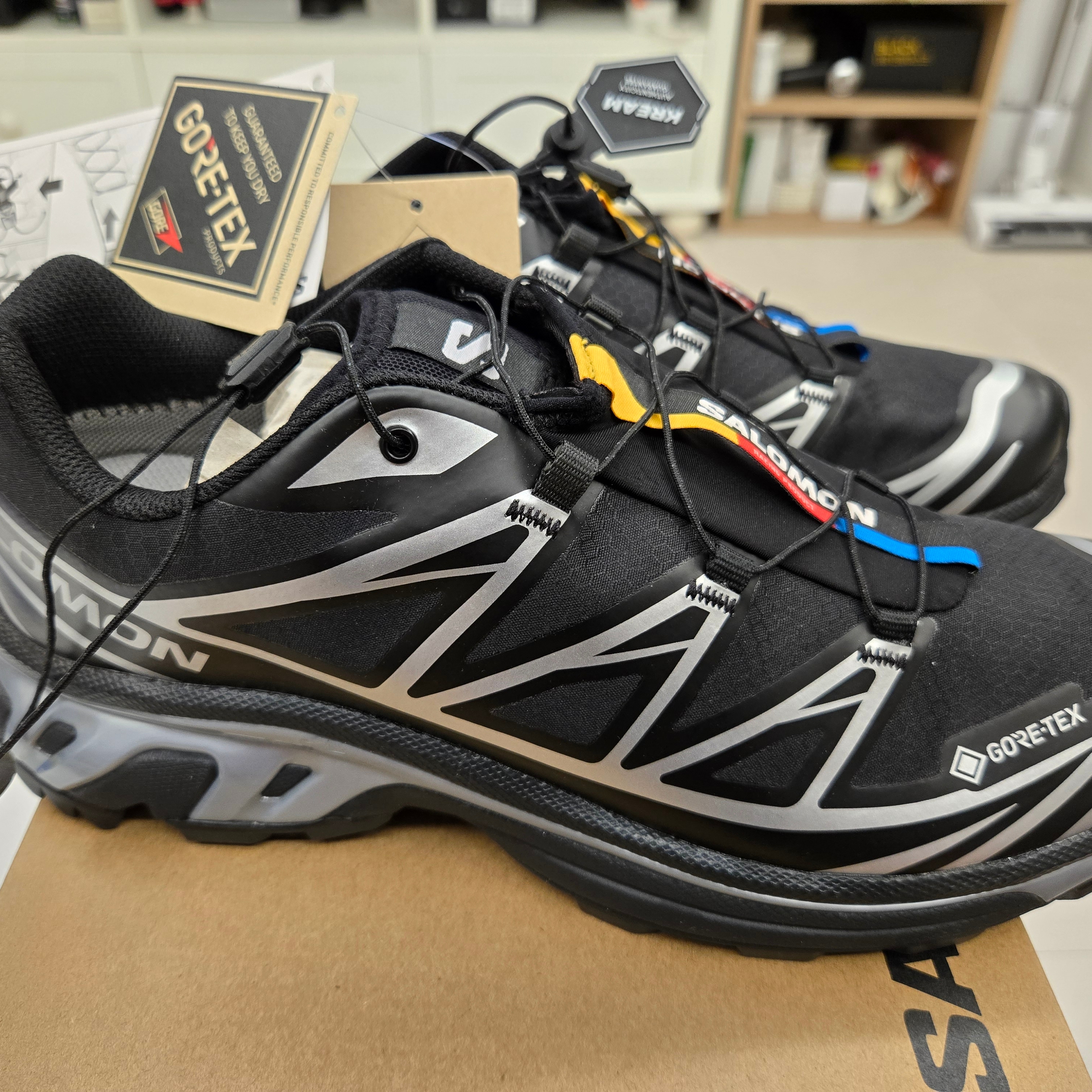 Salomon XT-6 GTX Black Silver 착용 스타일 - 3