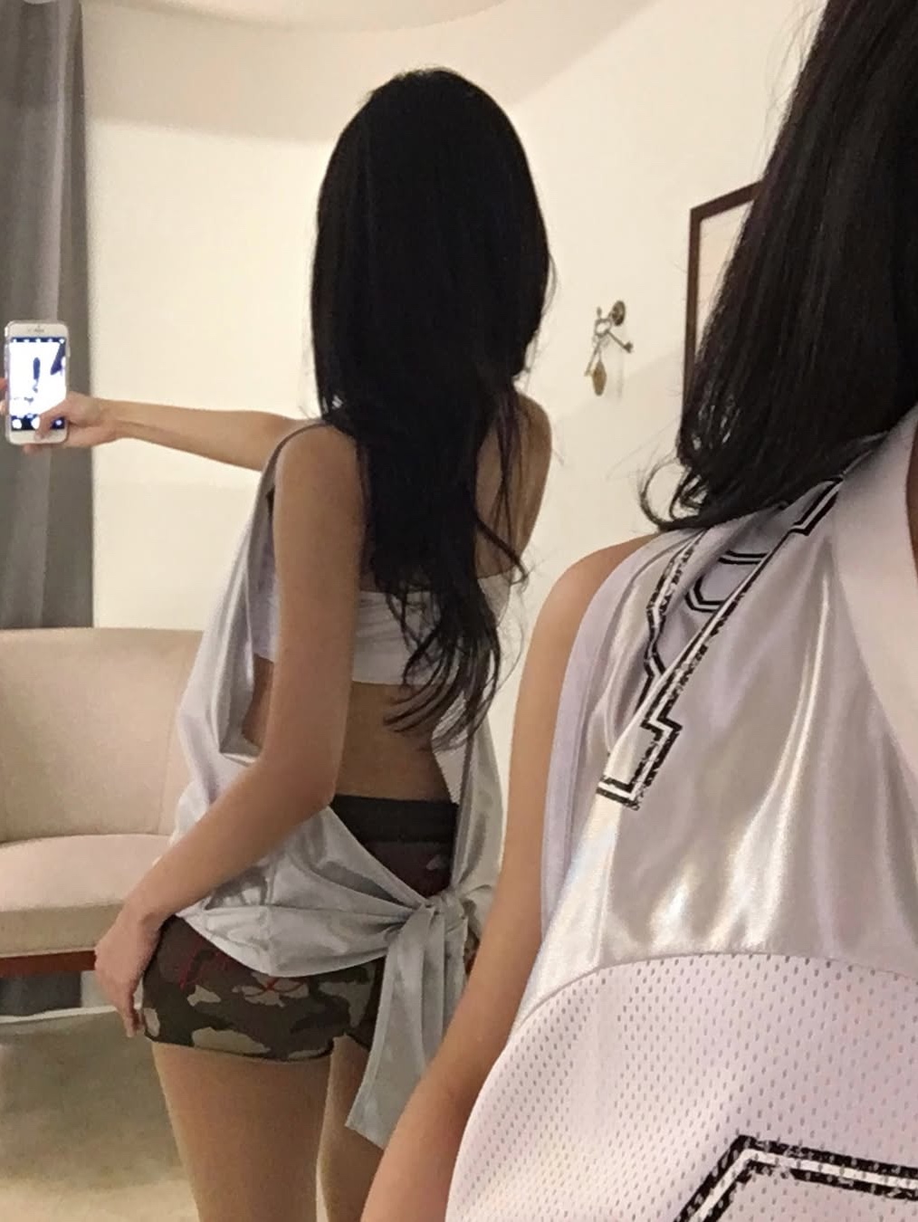 GRAILZ 13 Halter Sleeveless Silver 착용 스타일 - 2