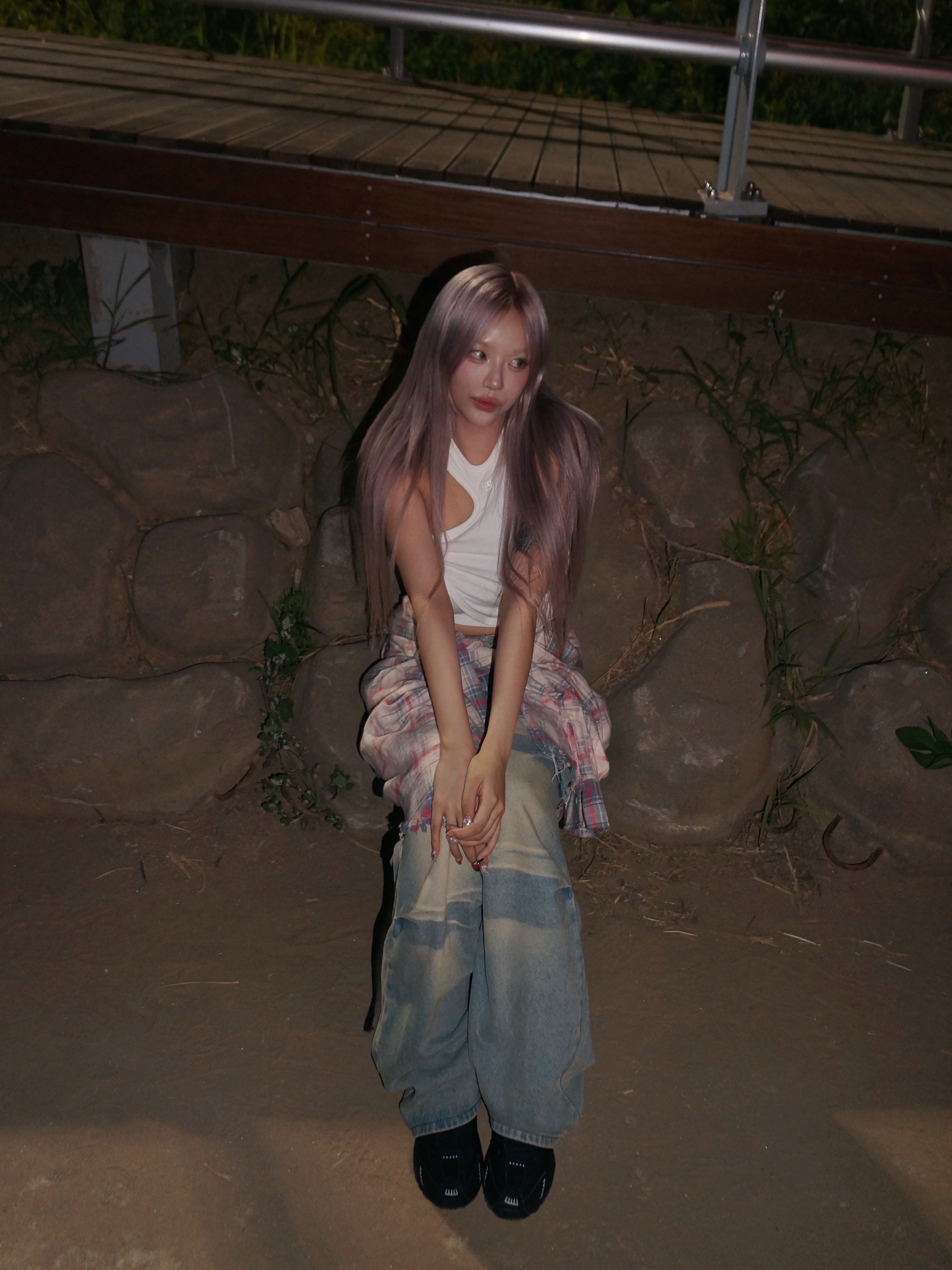GRAILZ Bleached Plaid Shirts Pink, (W) Nike Shox R4 Black 착용 스타일 - 2