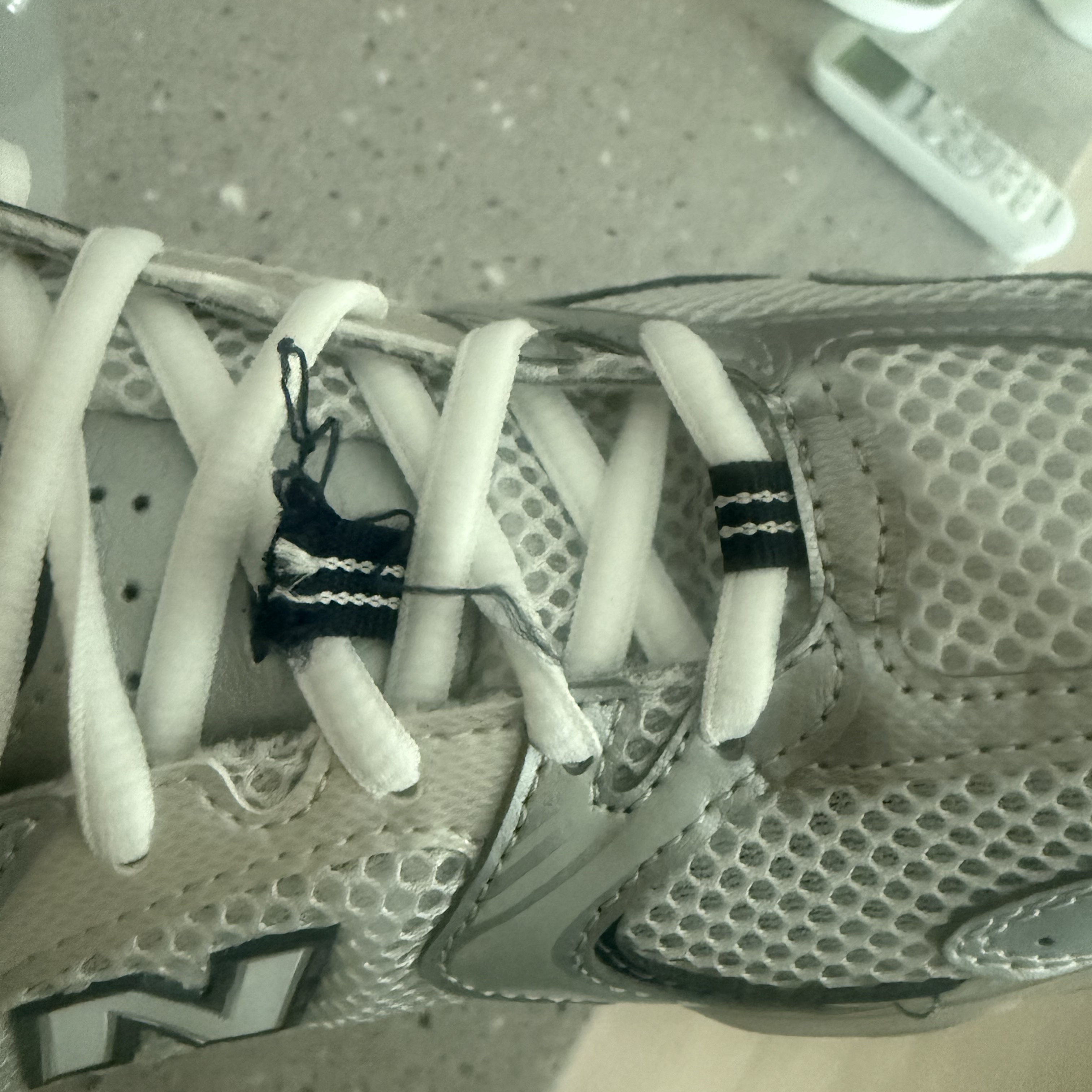 New Balance 530 Steel Grey 착용 스타일 - 2