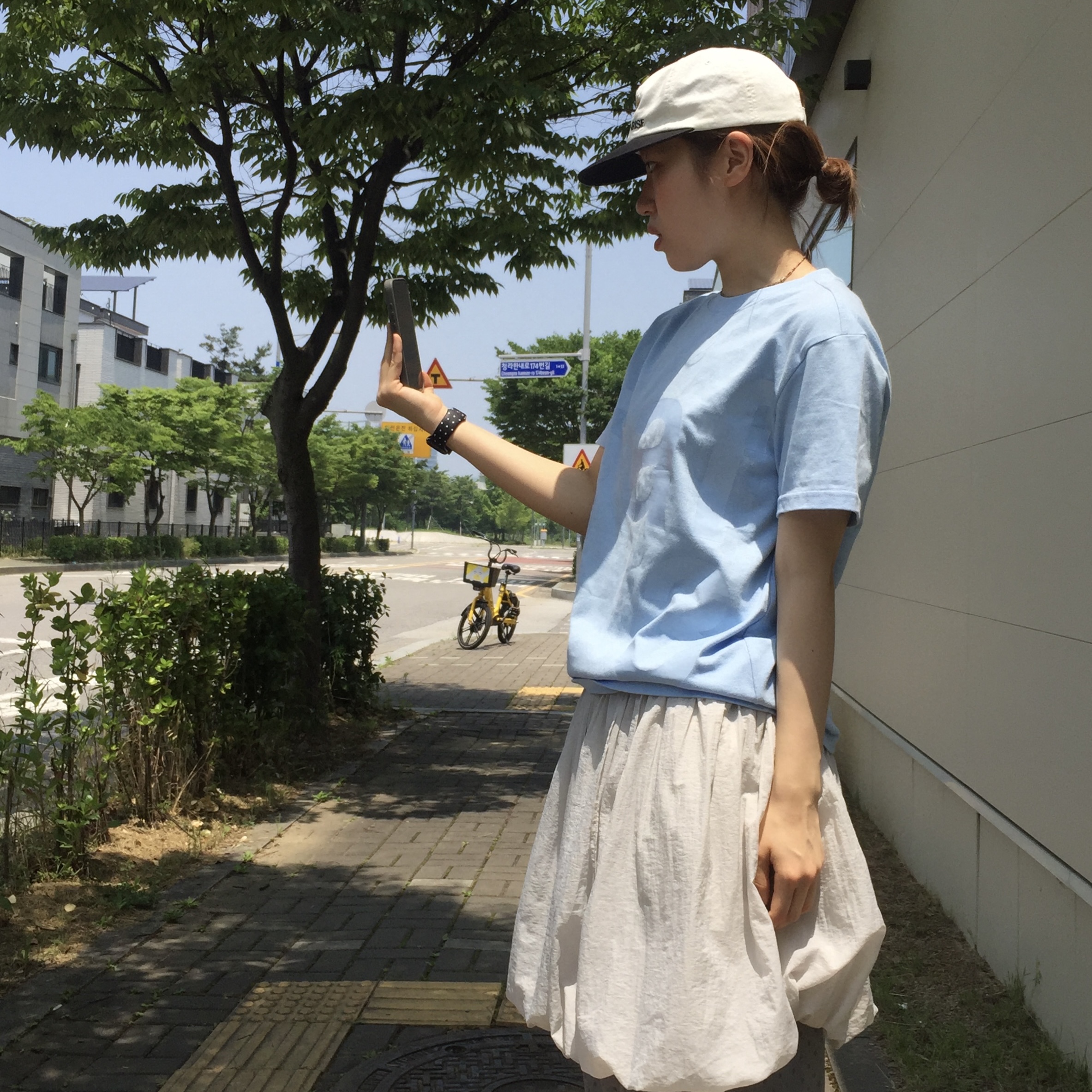 [예약 배송][KREAM 단독] Safarispot Basic Safari T-Shirt Sky 착용 스타일 - 2