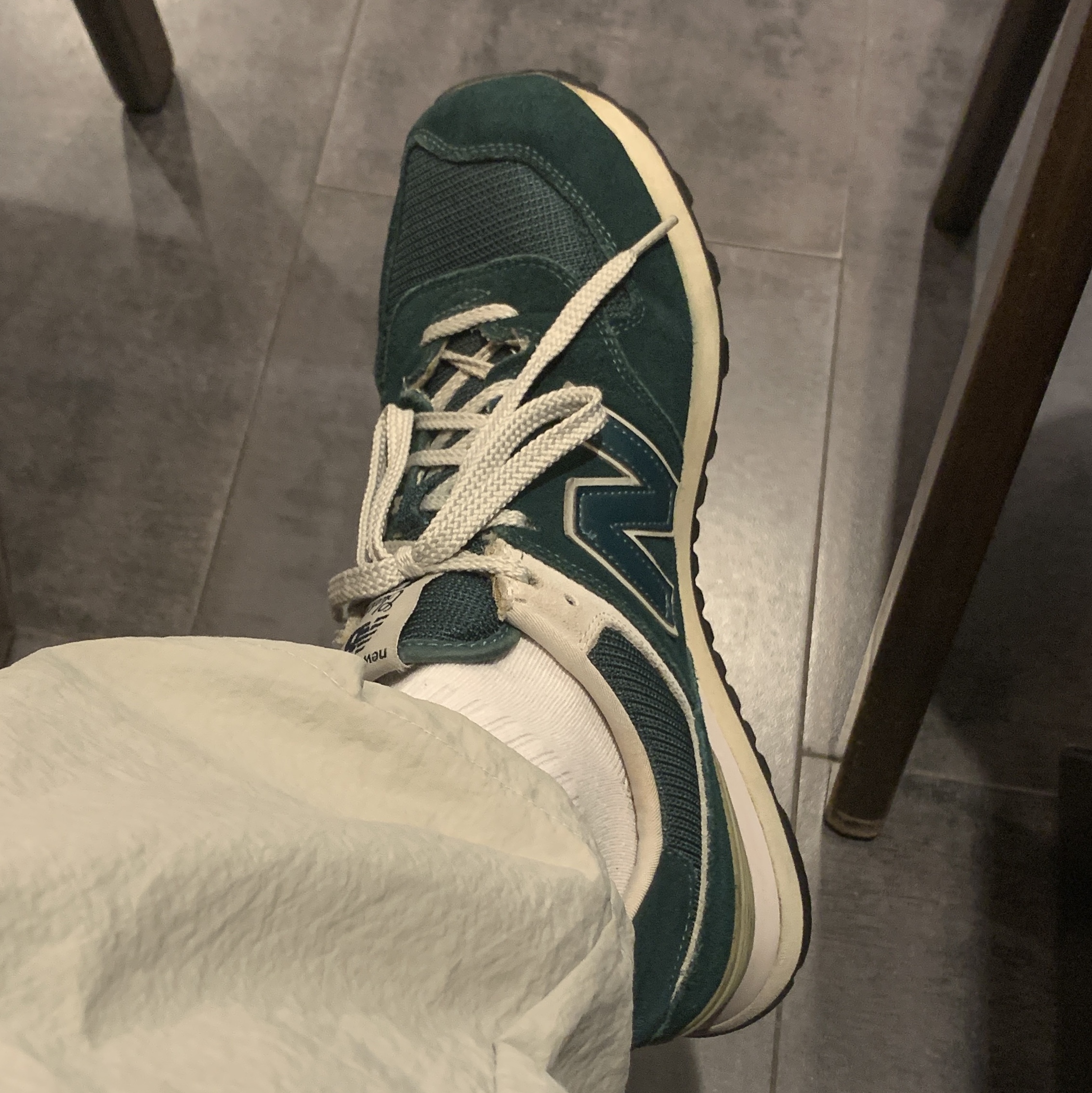 New Balance 574 Heritage Grass Green 착용 스타일