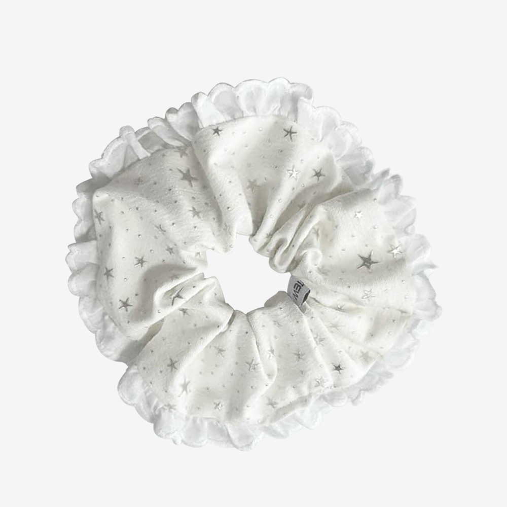 쿼터브 스타 프릴 스크런치 - 아이보리(QUARTEVV Star Frill Scrunchie - Ivory)