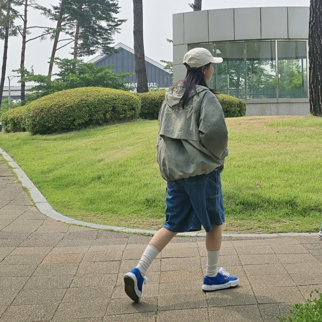 Maison Mihara Yasuhiro Baker OG Sole Canvas Low Cut Sneakers CL Blue, Stussy Wave Dye Beach Shell Jacket Sage 착용 스타일