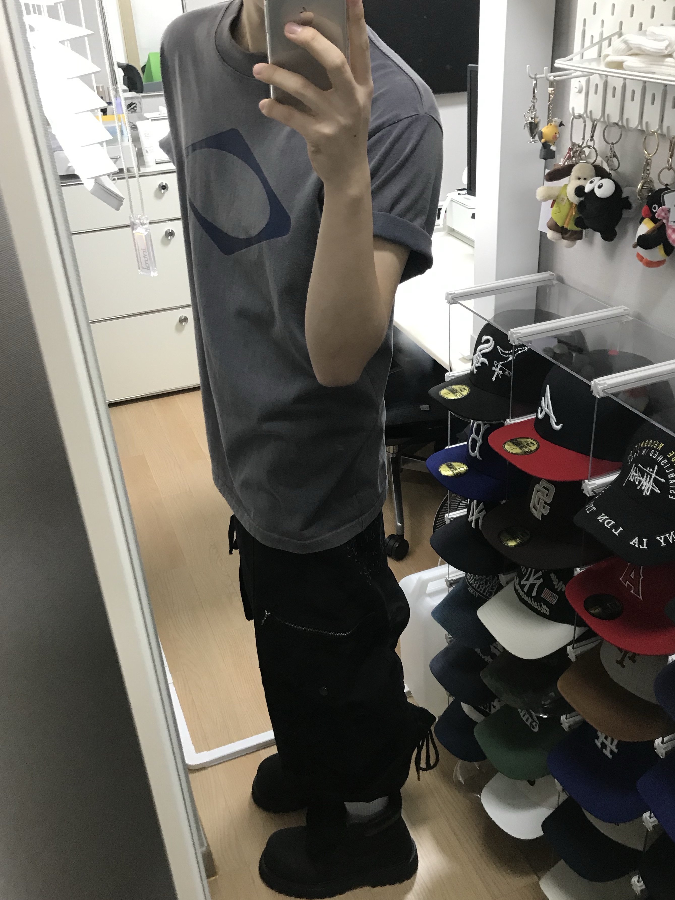 LOSTGARDEN Route Black, Mischief Rhombus Washed Basic T-Shirt Bleached Navy 착용 스타일 - 1
