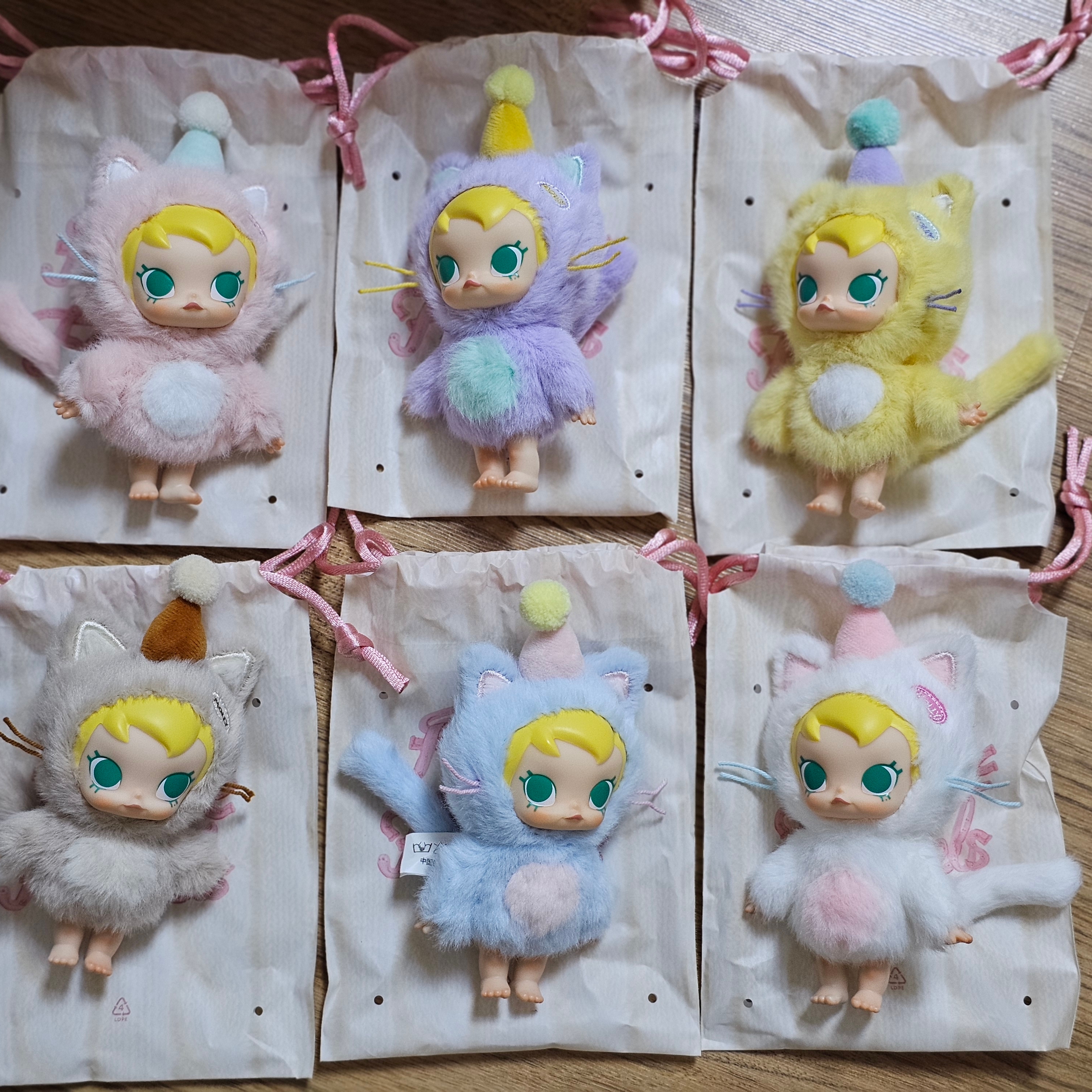 Pop Mart Baby Molly Pocket Friends Series Vinyl Plush Pendant (6 Blind Boxes) 착용 스타일 - 1