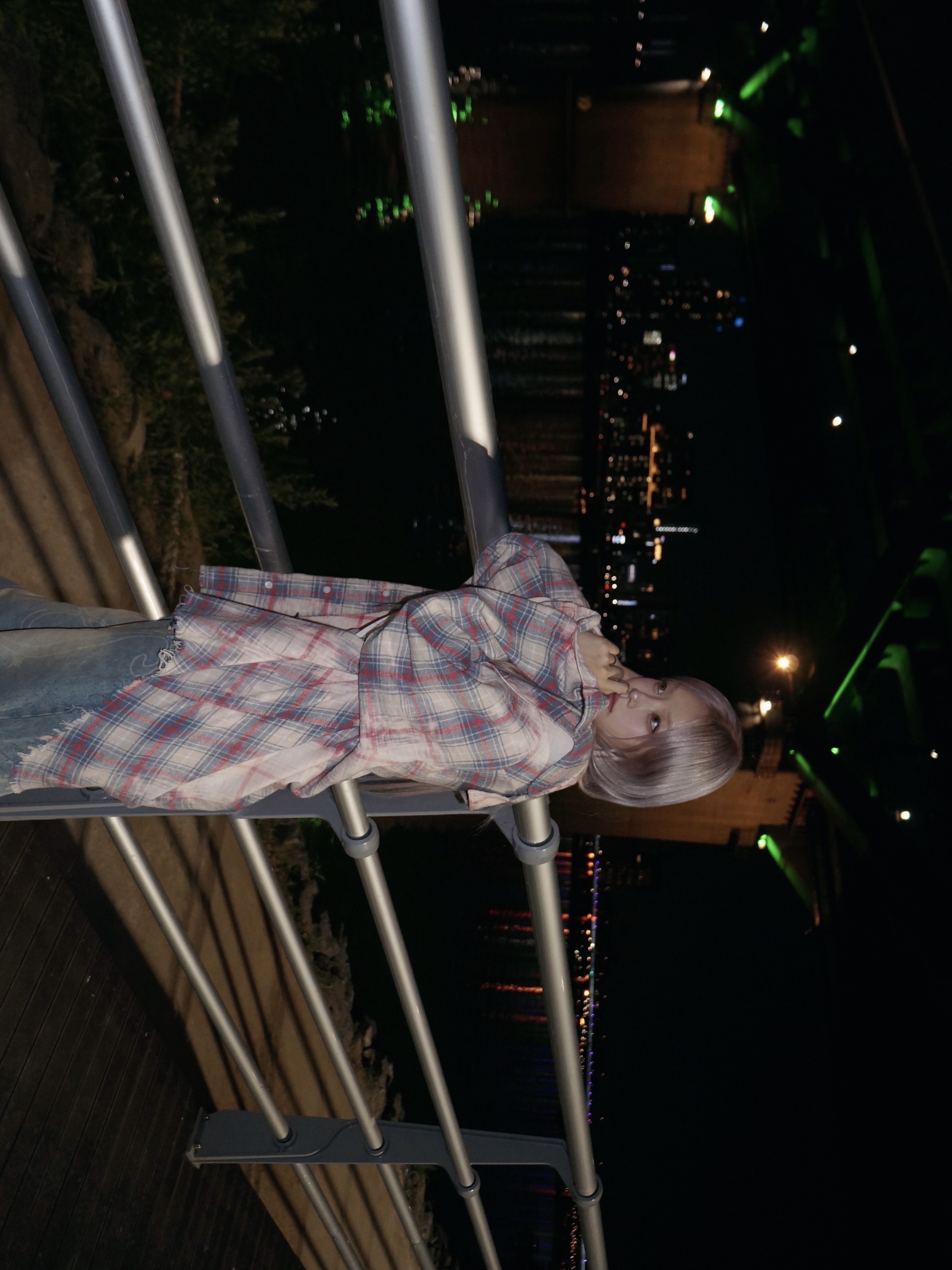 GRAILZ Bleached Plaid Shirts Pink, (W) Nike Shox R4 Black 착용 스타일 - 3