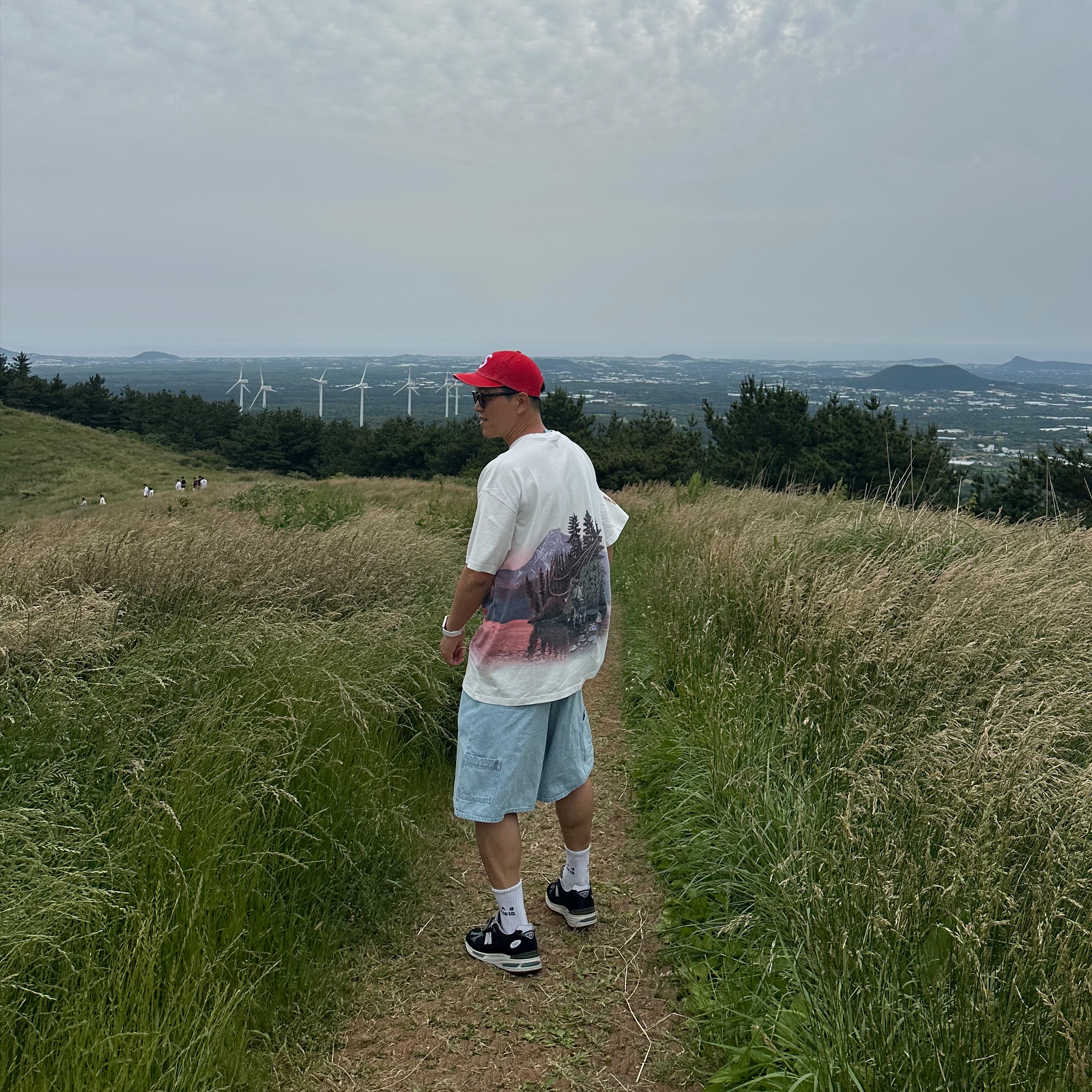Nike x Drake Nocta Opal Reels Tee White (FV7865-100), Supreme Pigment Canvas S Logo 6-Panel Red - 23SS 착용 스타일