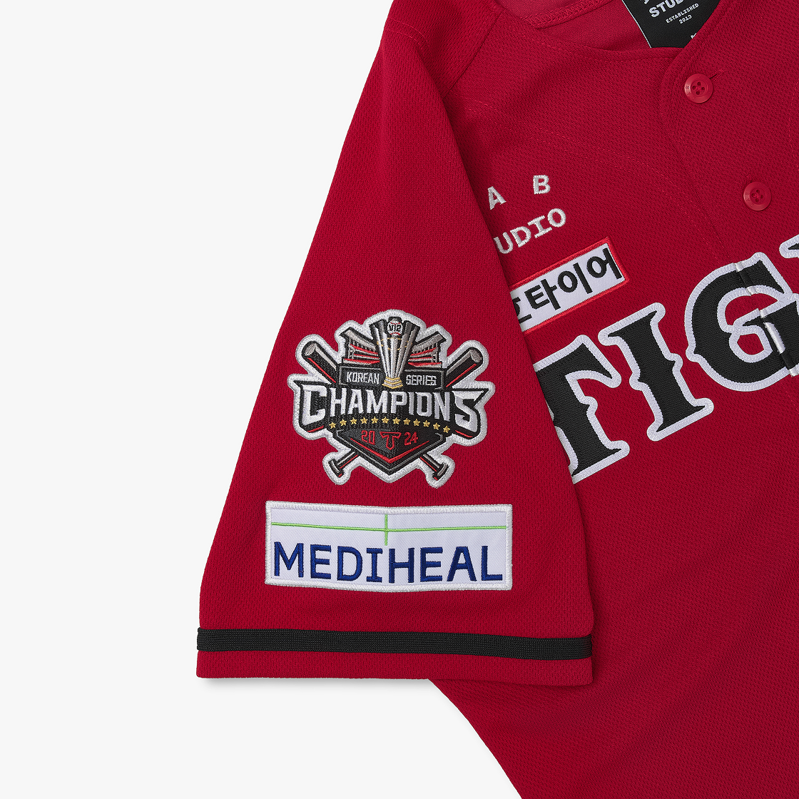 - Kia Tigers x IAB Studio 25 Authentic 09 Old Uniform Red (Non Marking Ver.) - #5