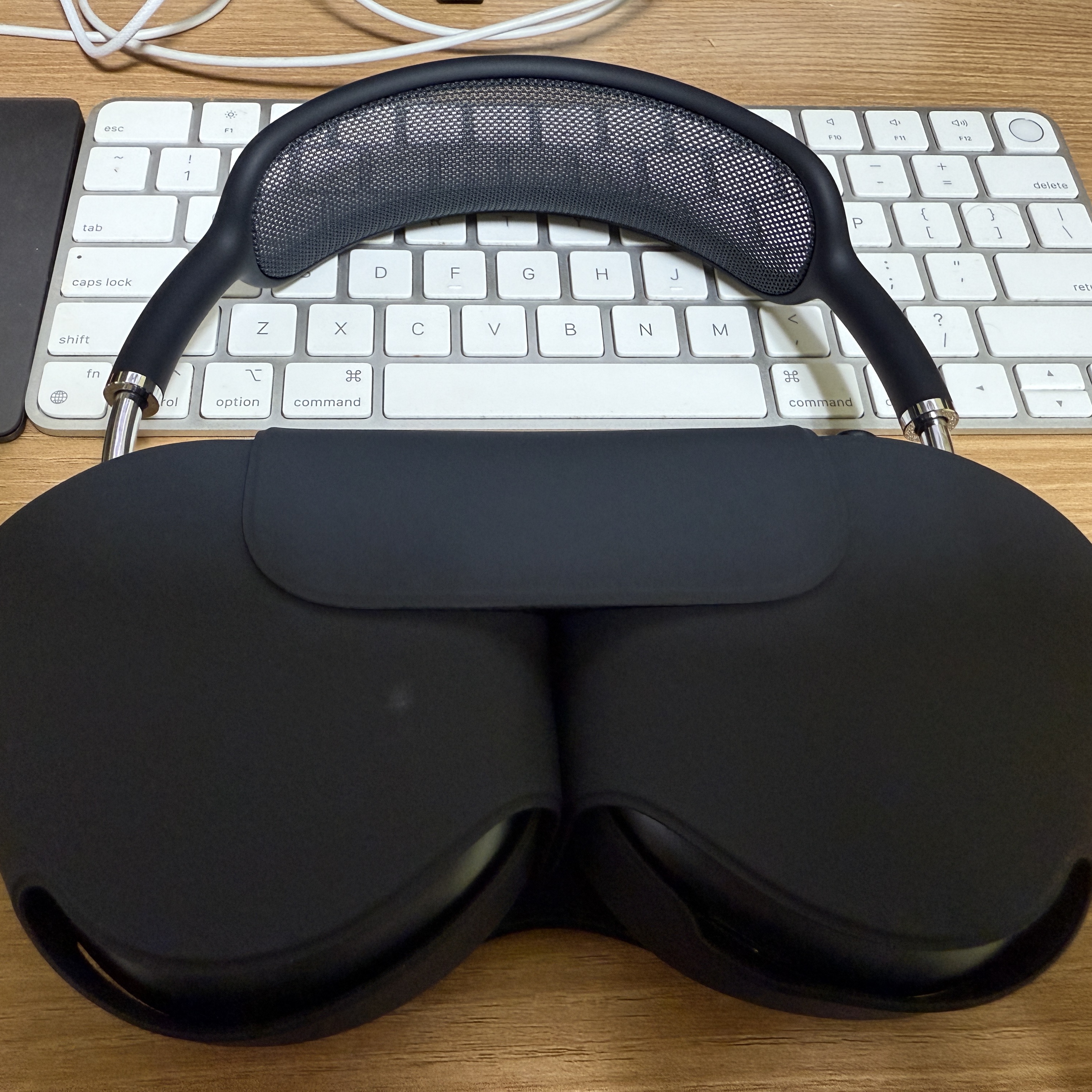 Apple AirPods Max USB C Midnight (Korean Ver.) 착용 스타일