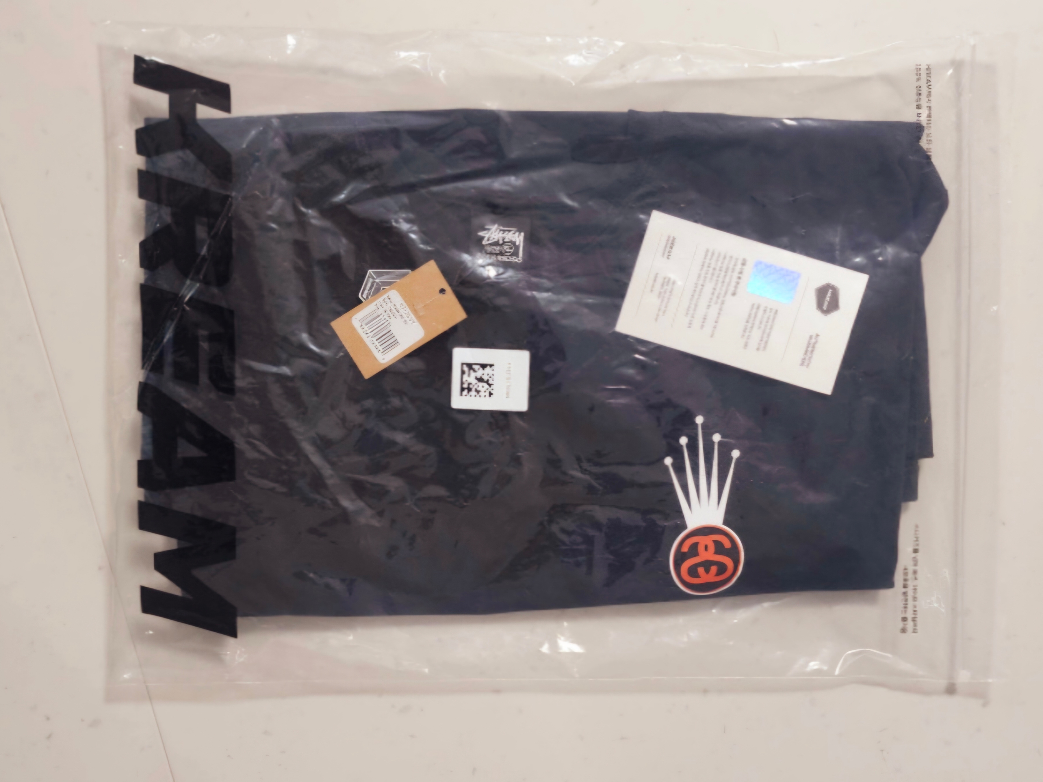 Stussy Crown Link T-Shirt Black 착용 스타일
