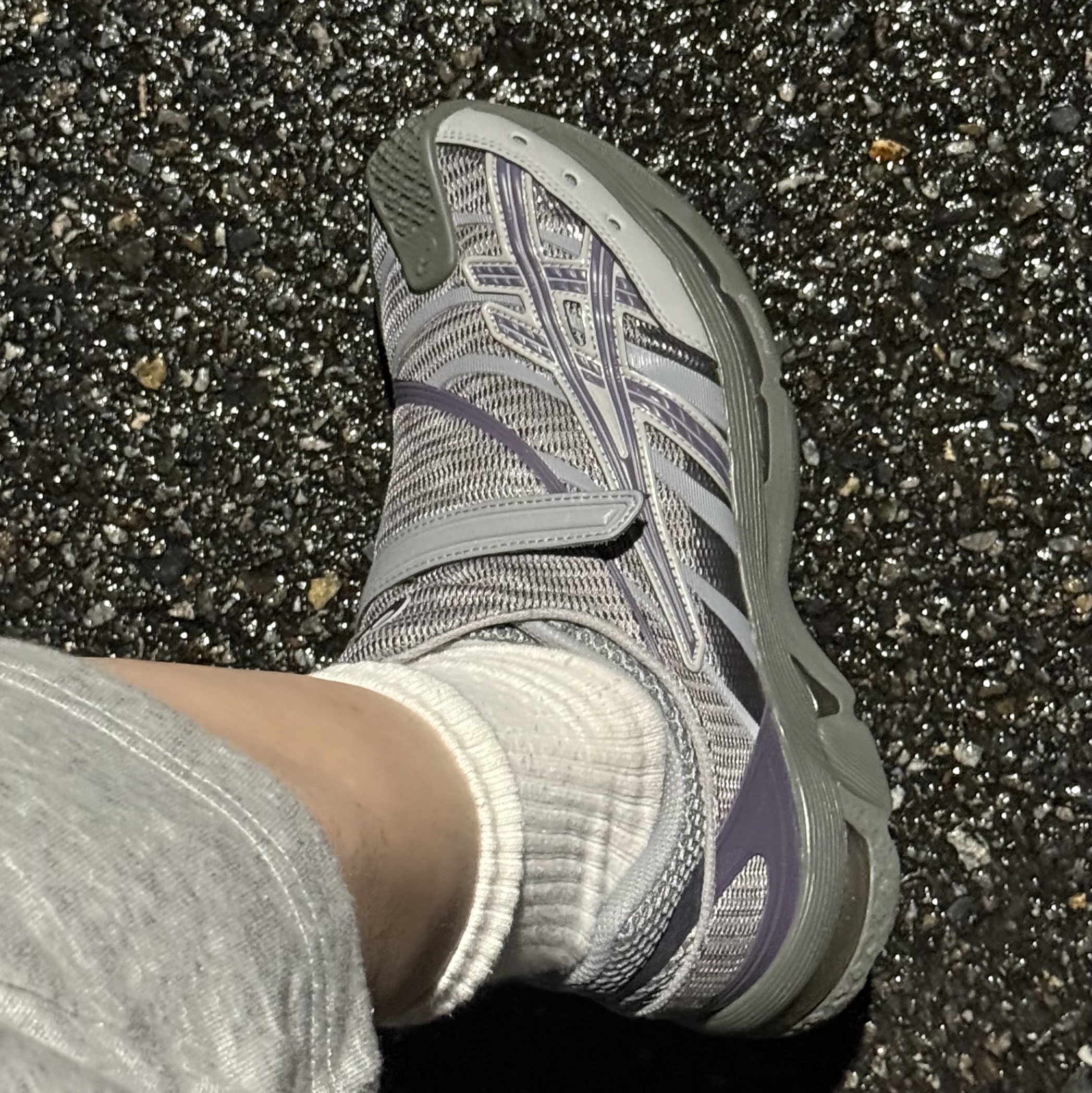 Asics x Kiko Kostadinov Gel-Kiril 2 Sheet Rock 착용 스타일 - 2