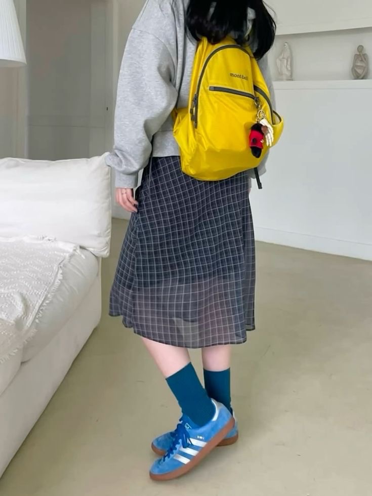 Montbell Pocketable Light Pack 18 Mustard, Adidas Gazelle Indoor Blue Bird Cloud White 착용 스타일