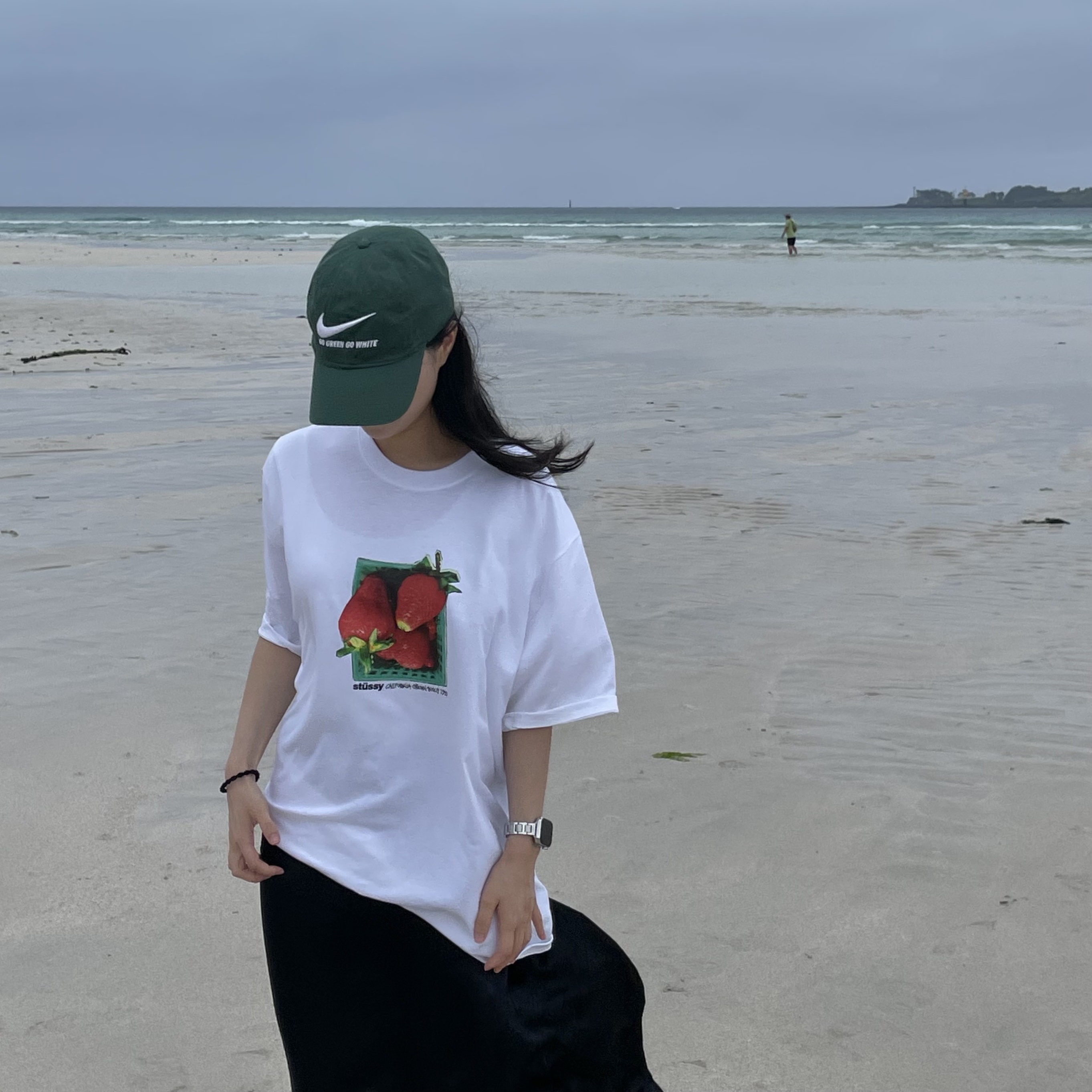 Stussy Berries T-Shirt White 착용 스타일