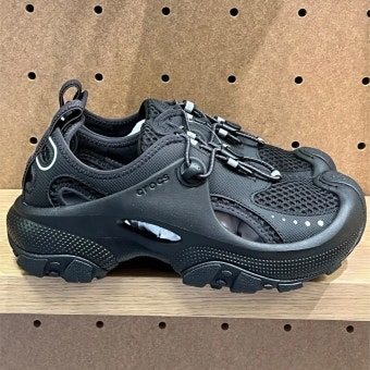 Crocs Trail Break 2 Black 착용 스타일