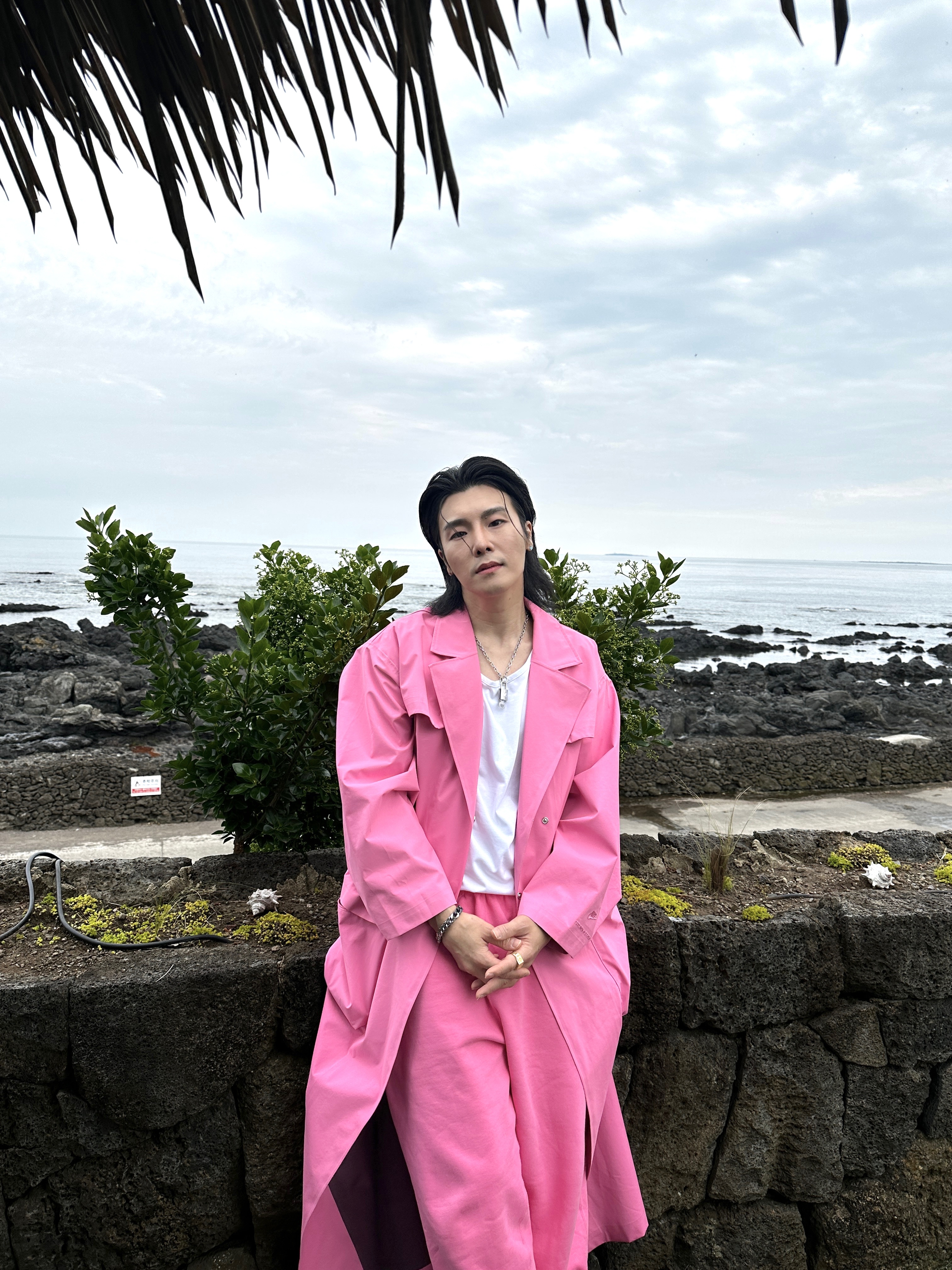Nike x Stussy NRG Washed Fleece Pants Lotus PInk (DO5296-670), Nike x Stussy Air Max 2013 Psychic Pink 착용 스타일 - 2