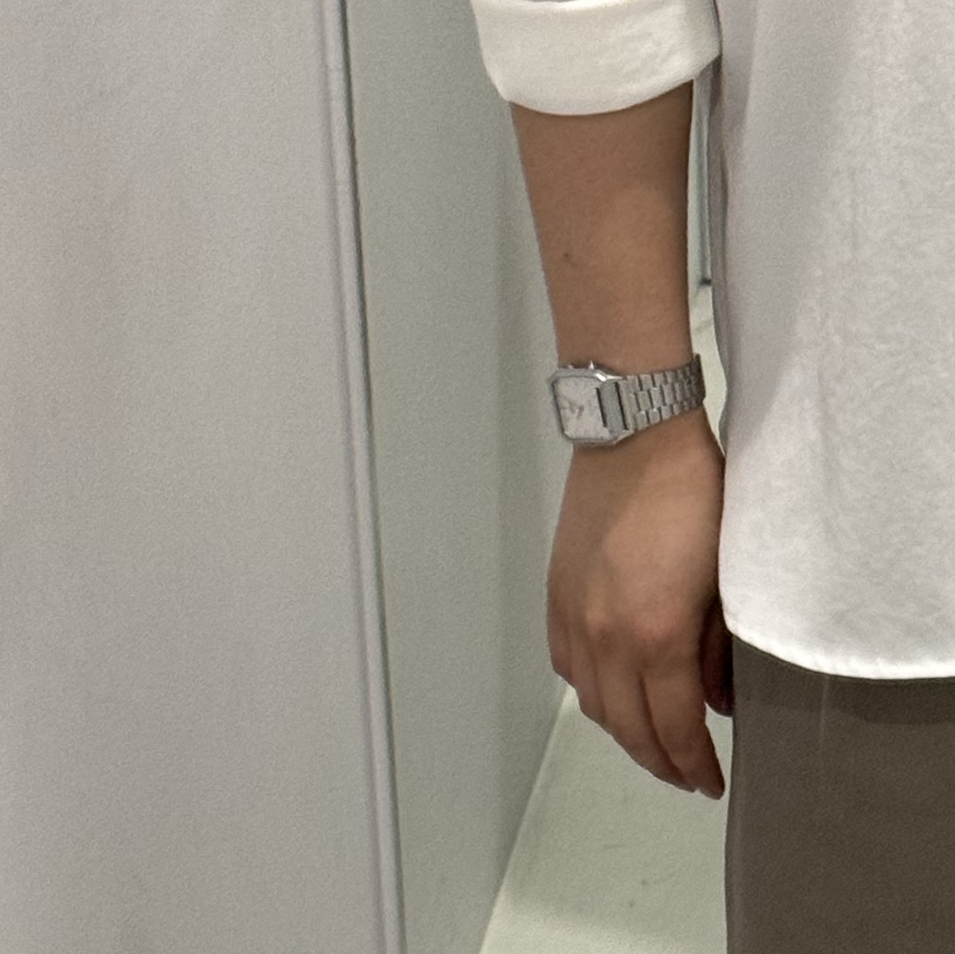Casio AQ-230A-7AMQY 착용 스타일