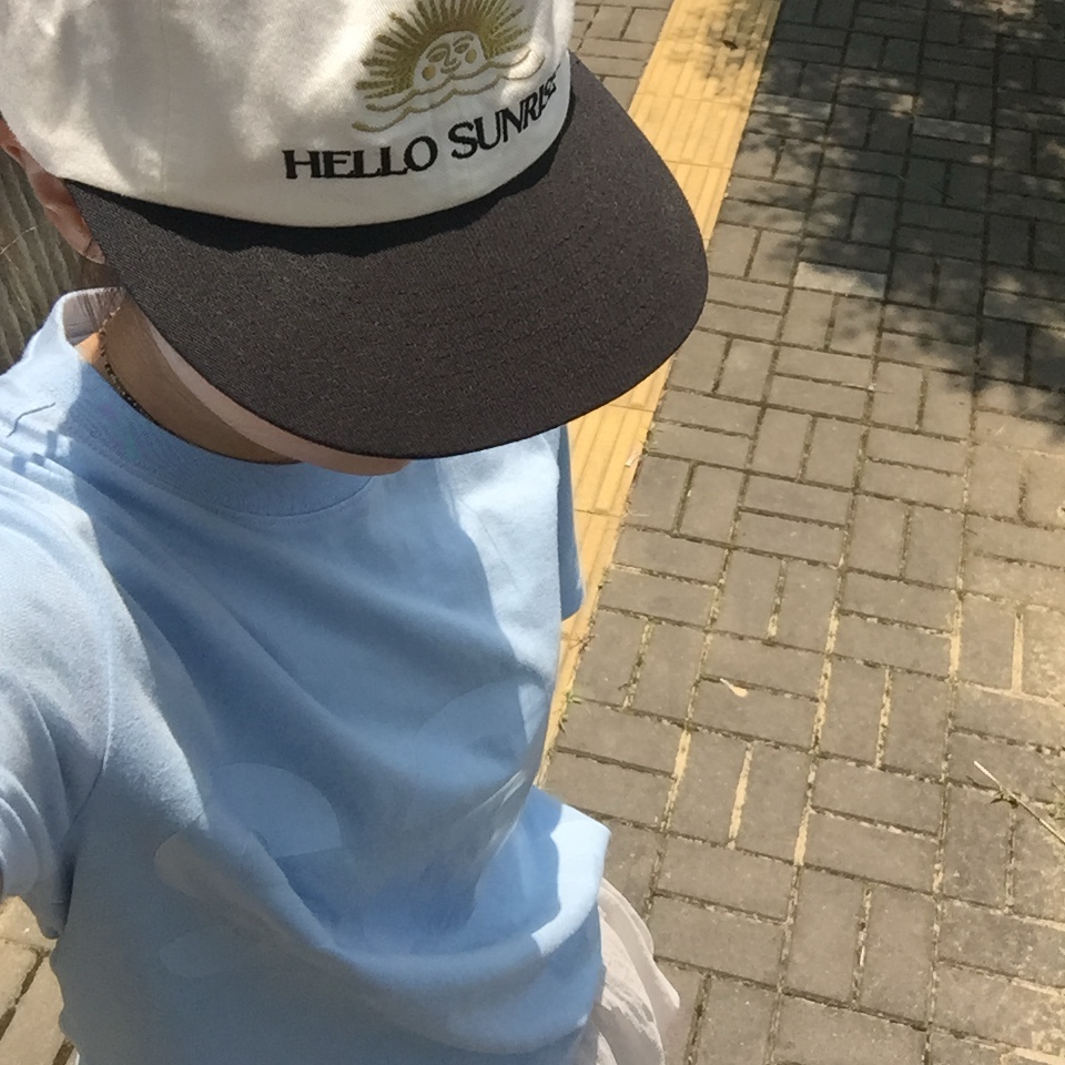 [예약 배송][KREAM 단독] Safarispot Basic Safari T-Shirt Sky 착용 스타일 - 1