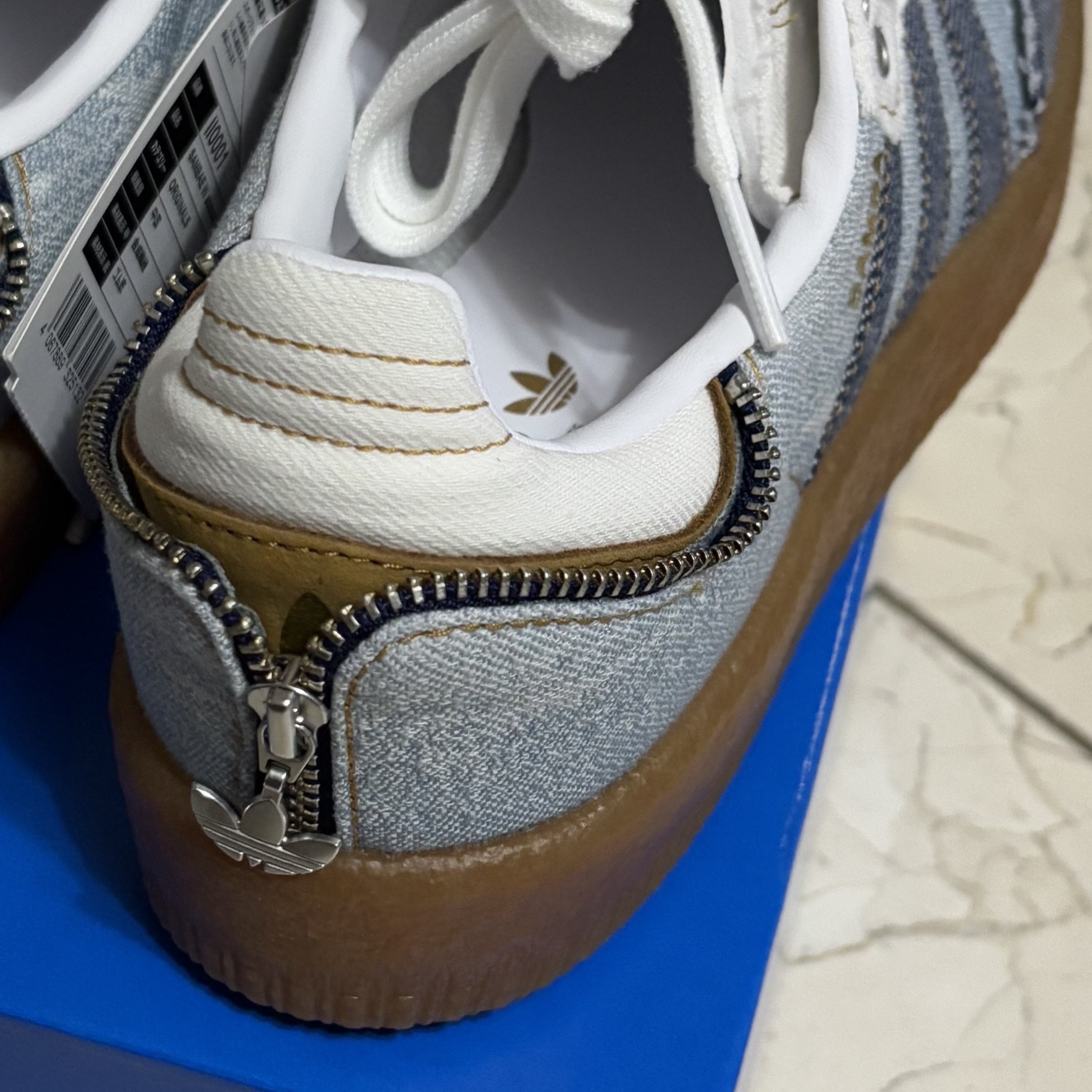 (W) Adidas x Atmos Sambae Stacked Denim Cloud White Mesa 착용 스타일 - 2