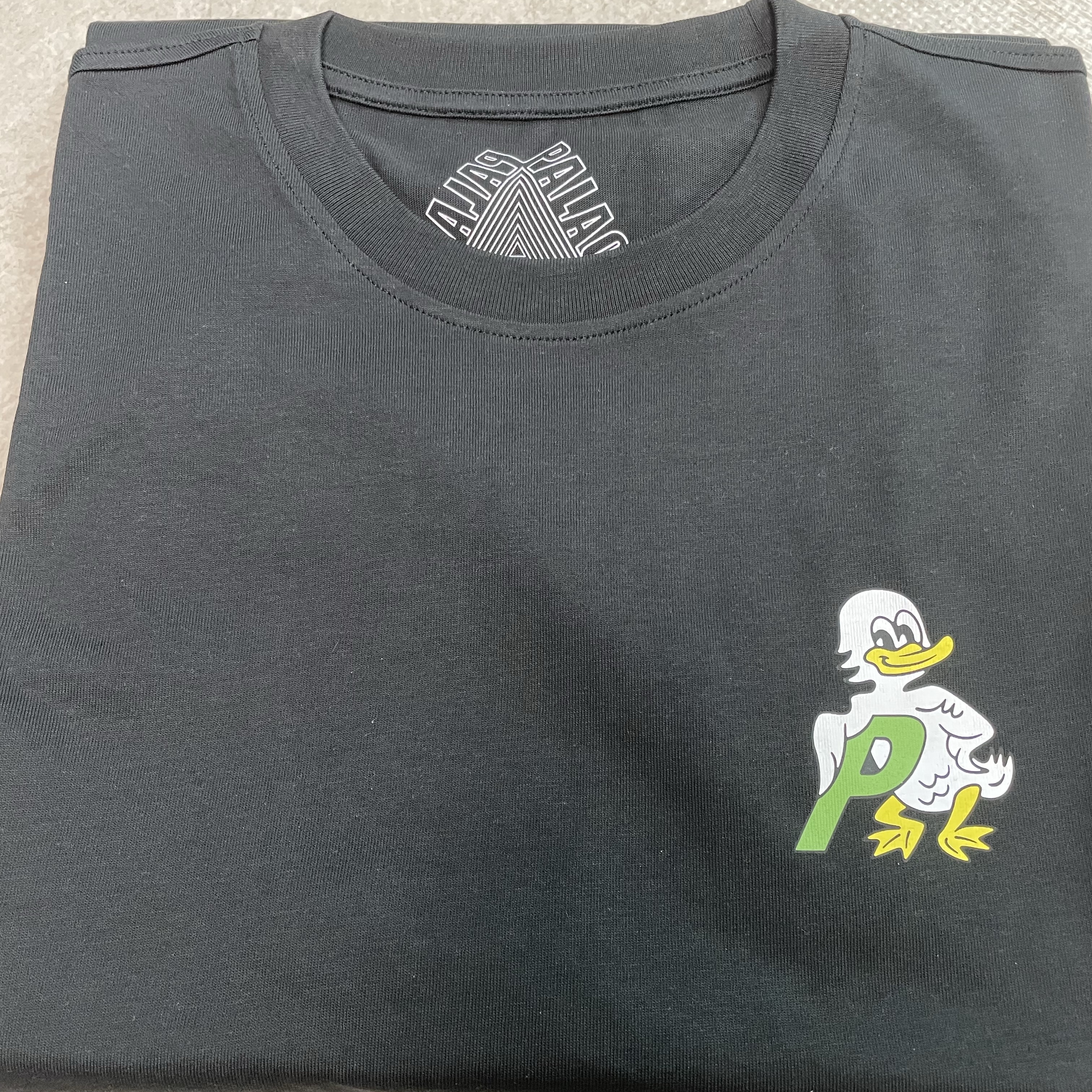 Palace Duck Off T-Shirt Black - 25SS 착용 스타일 - 2