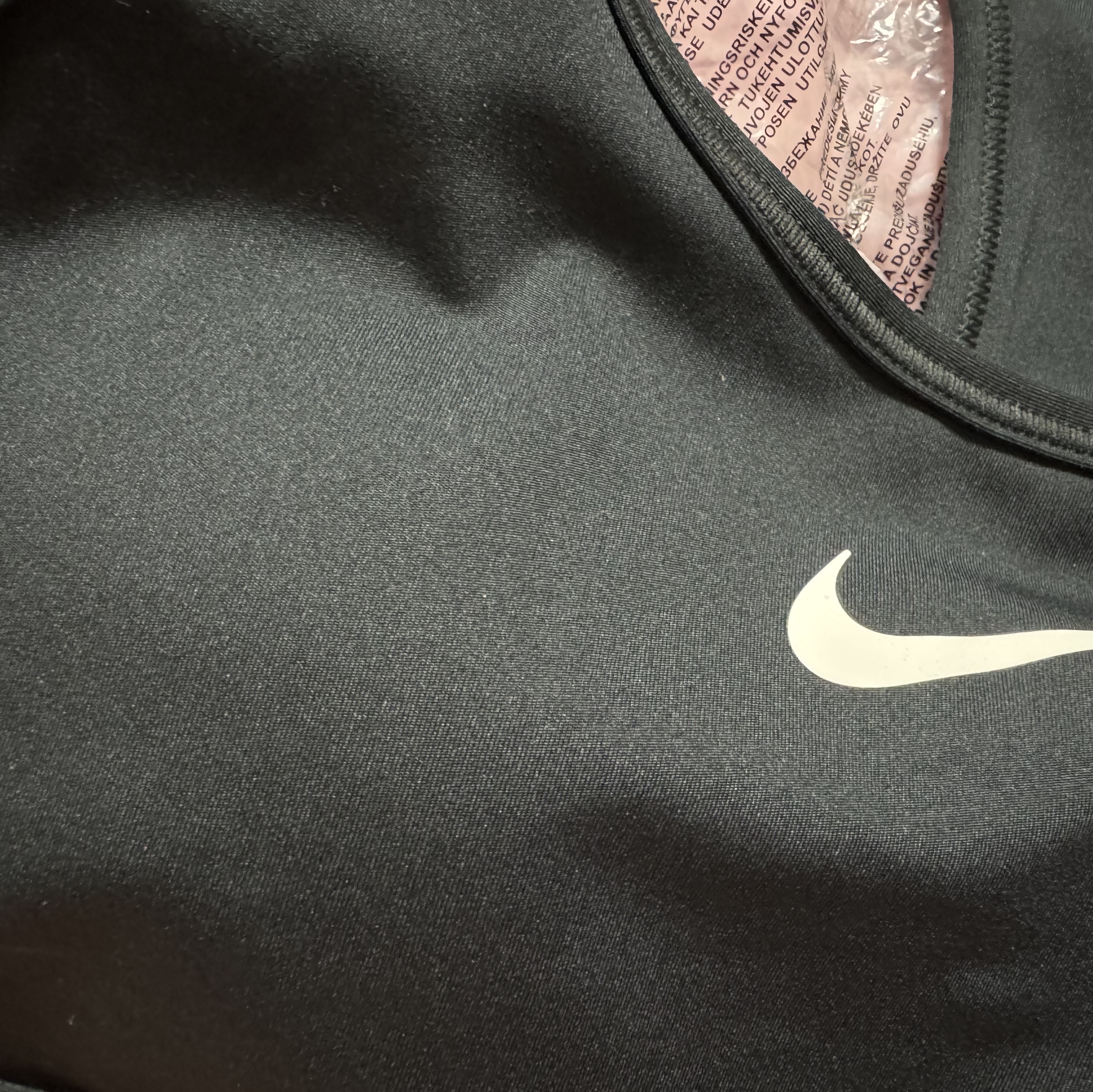 (W) Nike Swoosh Medium Support Padded Sports Bra Black - Asia 착용 스타일