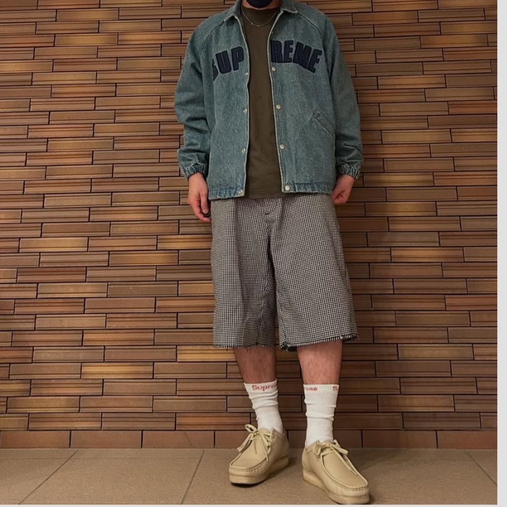 Supreme Arc Denim Coaches Jacket Washed Indigo - 25SS, Clarks x Supreme Reflective Wallabee Natural - 25SS 착용 스타일 - 1