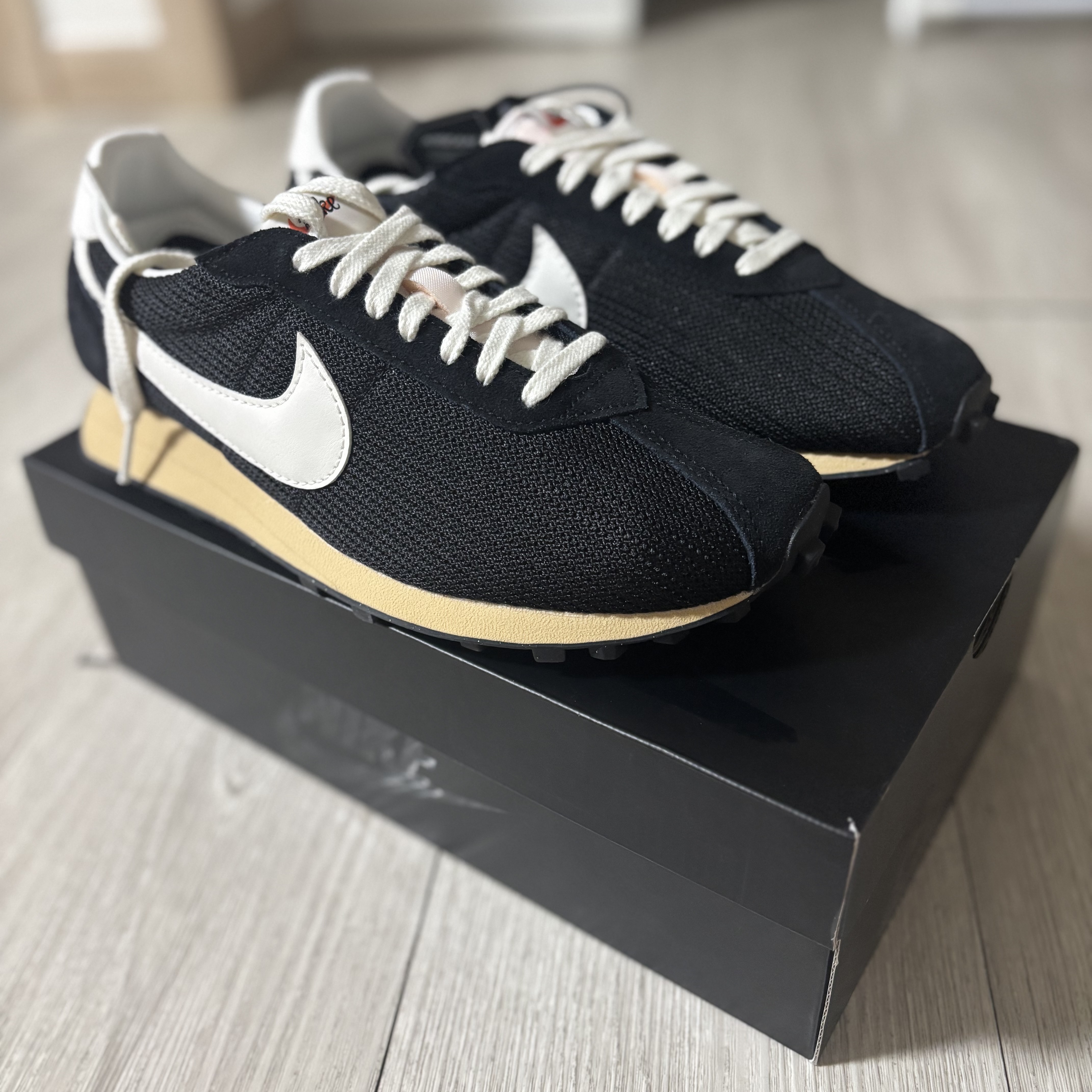 Nike LD-1000 SP Black and Sail ์ฐฉ์ฉ ์คํ์ผ - 1