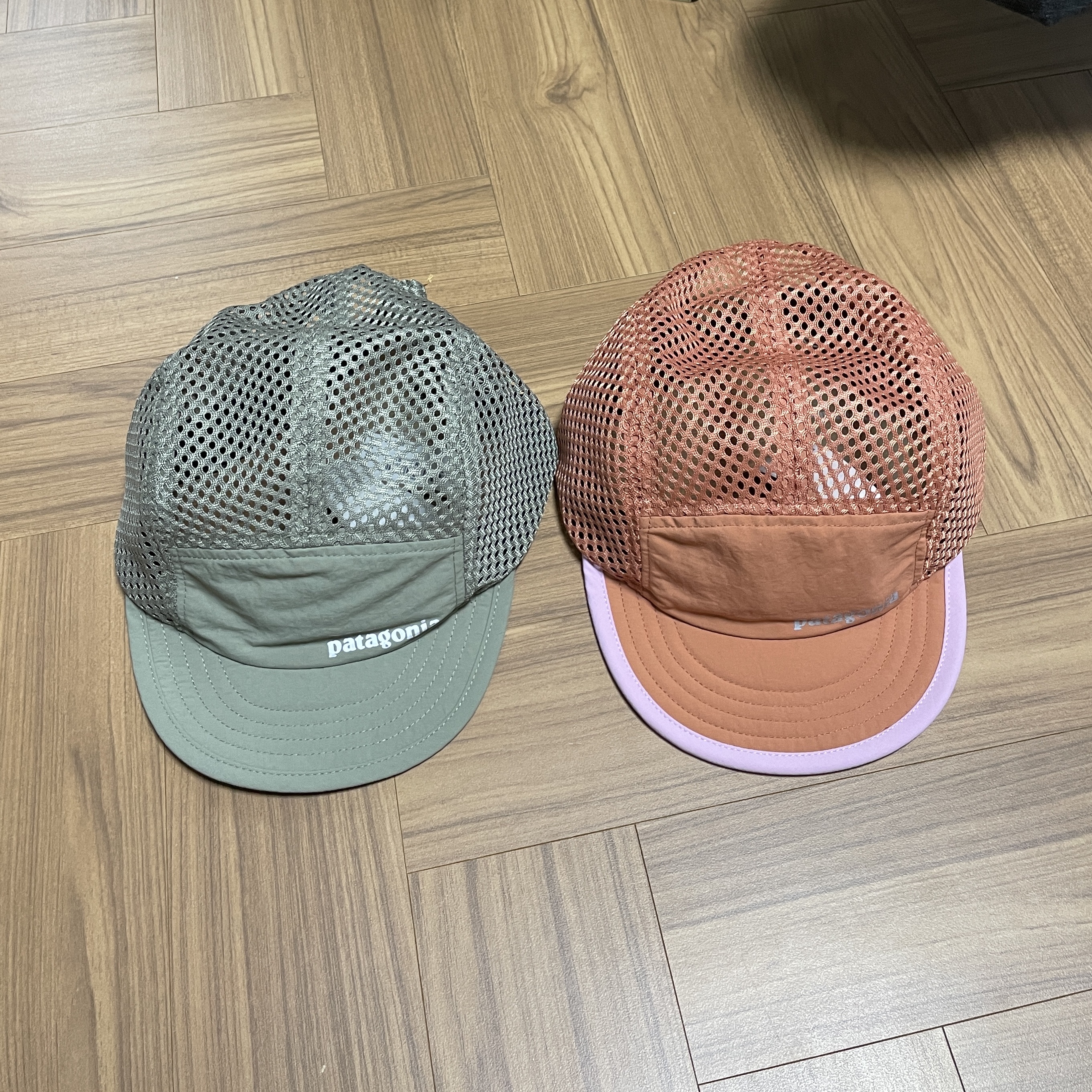 Patagonia Duckbill Cap River Rock Green, Patagonia Duckbill Cap Sienna Clay 착용 스타일