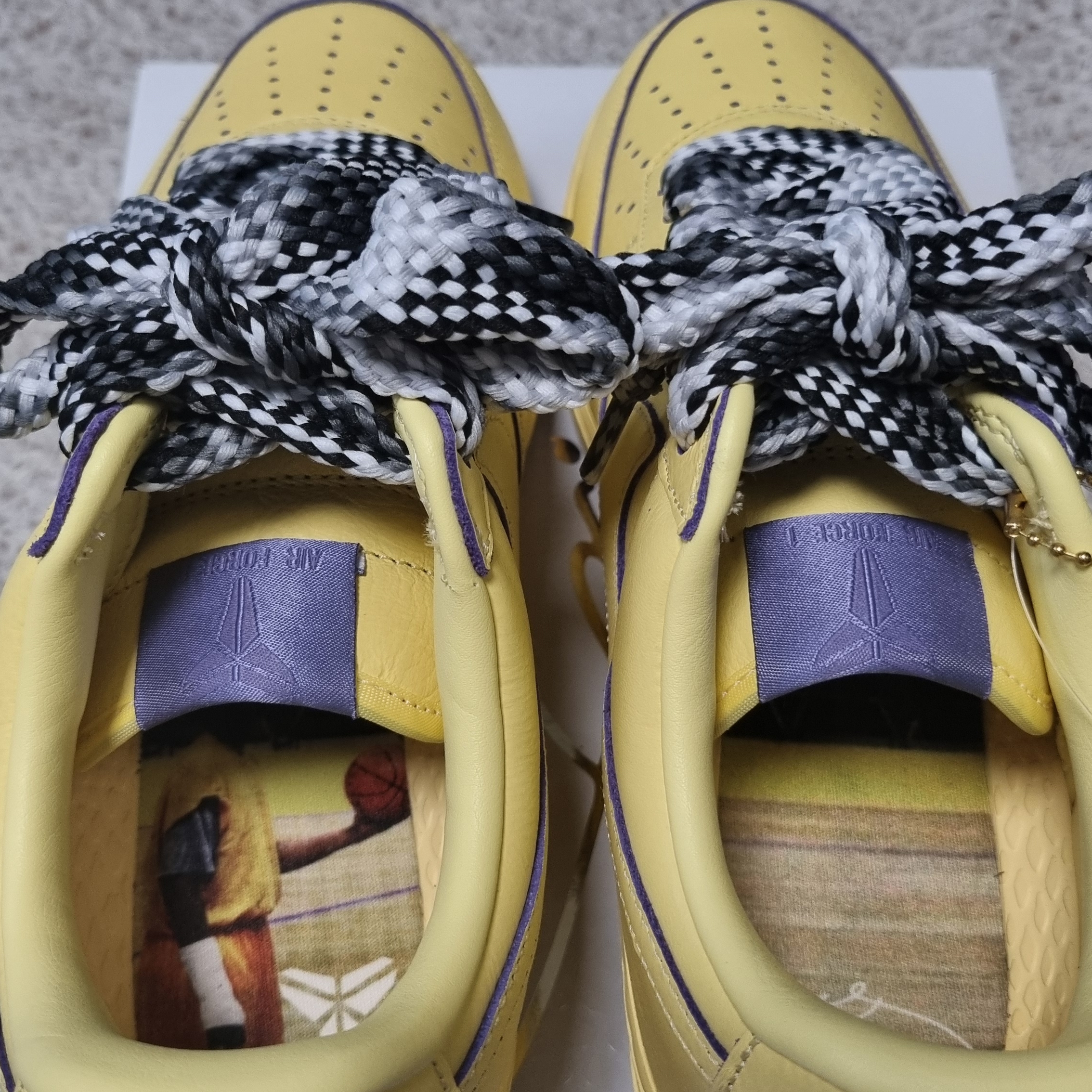 Nike Air Force 1 Low Protro Soft Yellow 착용 스타일 - 4