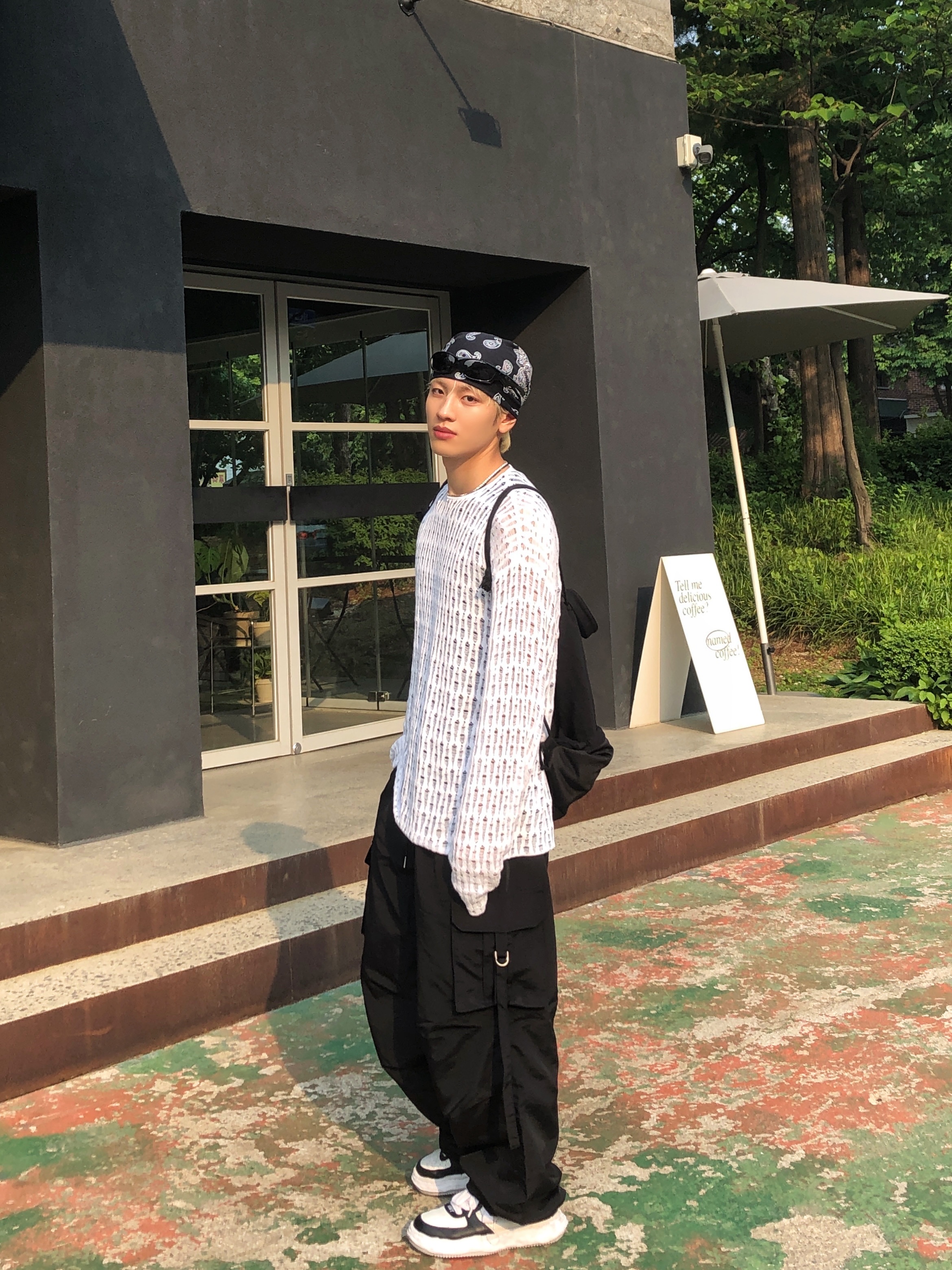 Maison Mihara Yasuhiro Wayne OG Sole Leather Low-top Sneakers Black White 착용 스타일 - 4