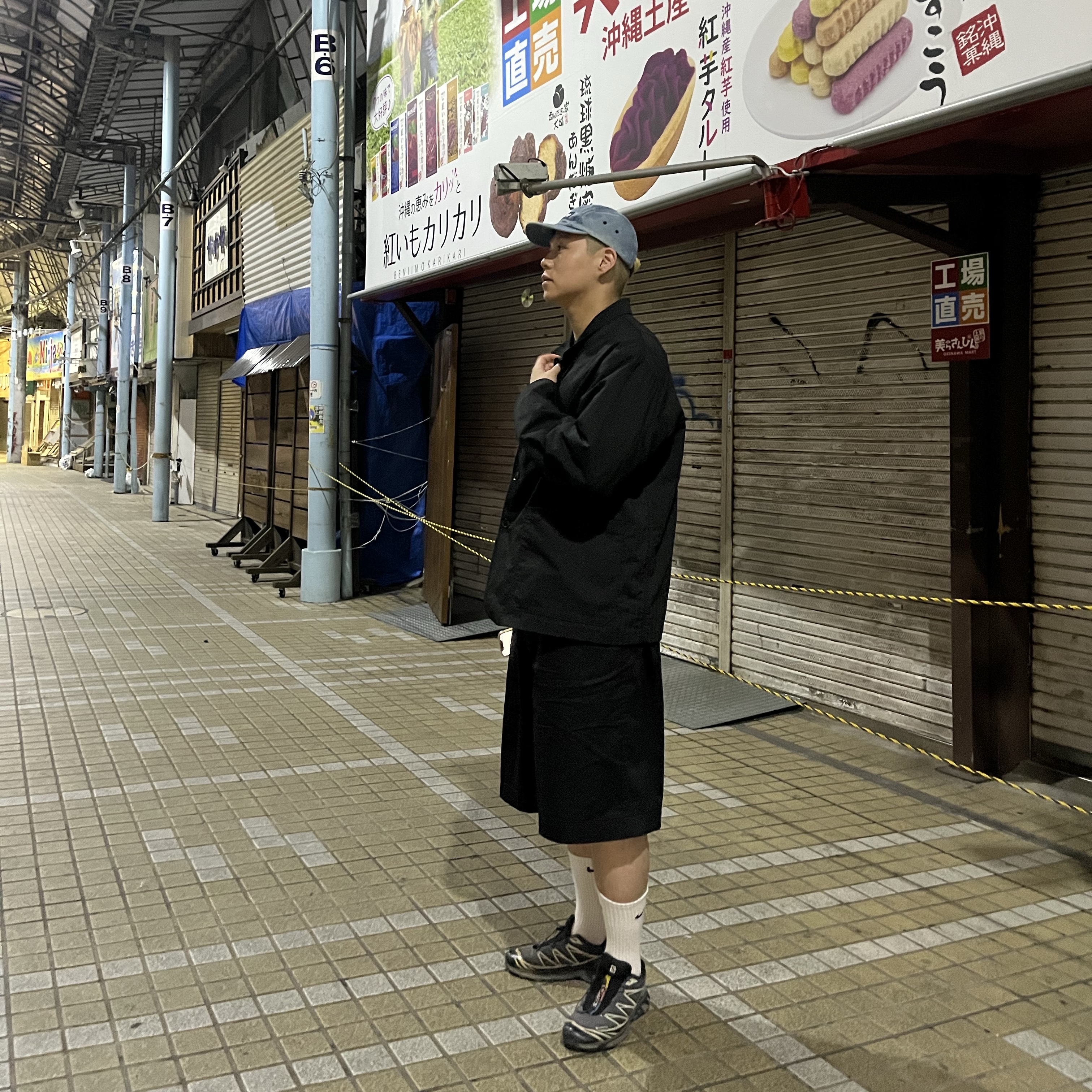 Salomon XT-6 Gore-Tex Black Ebony, Supreme Washed Chino Twill Camp Cap Denim - 24FW 착용 스타일 - 3