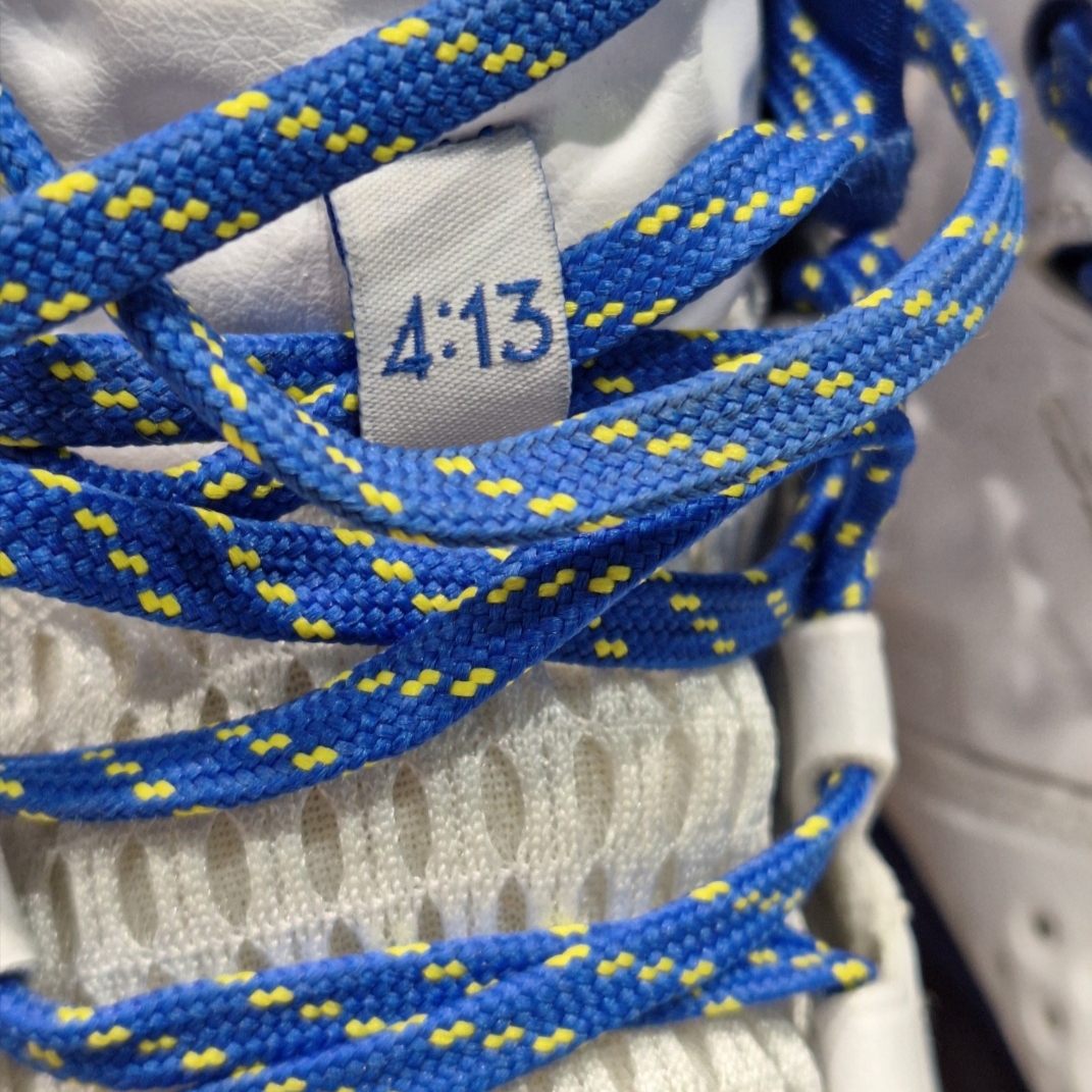 Under Armour Curry 1 White Taxi Royal 착용 스타일 - 4